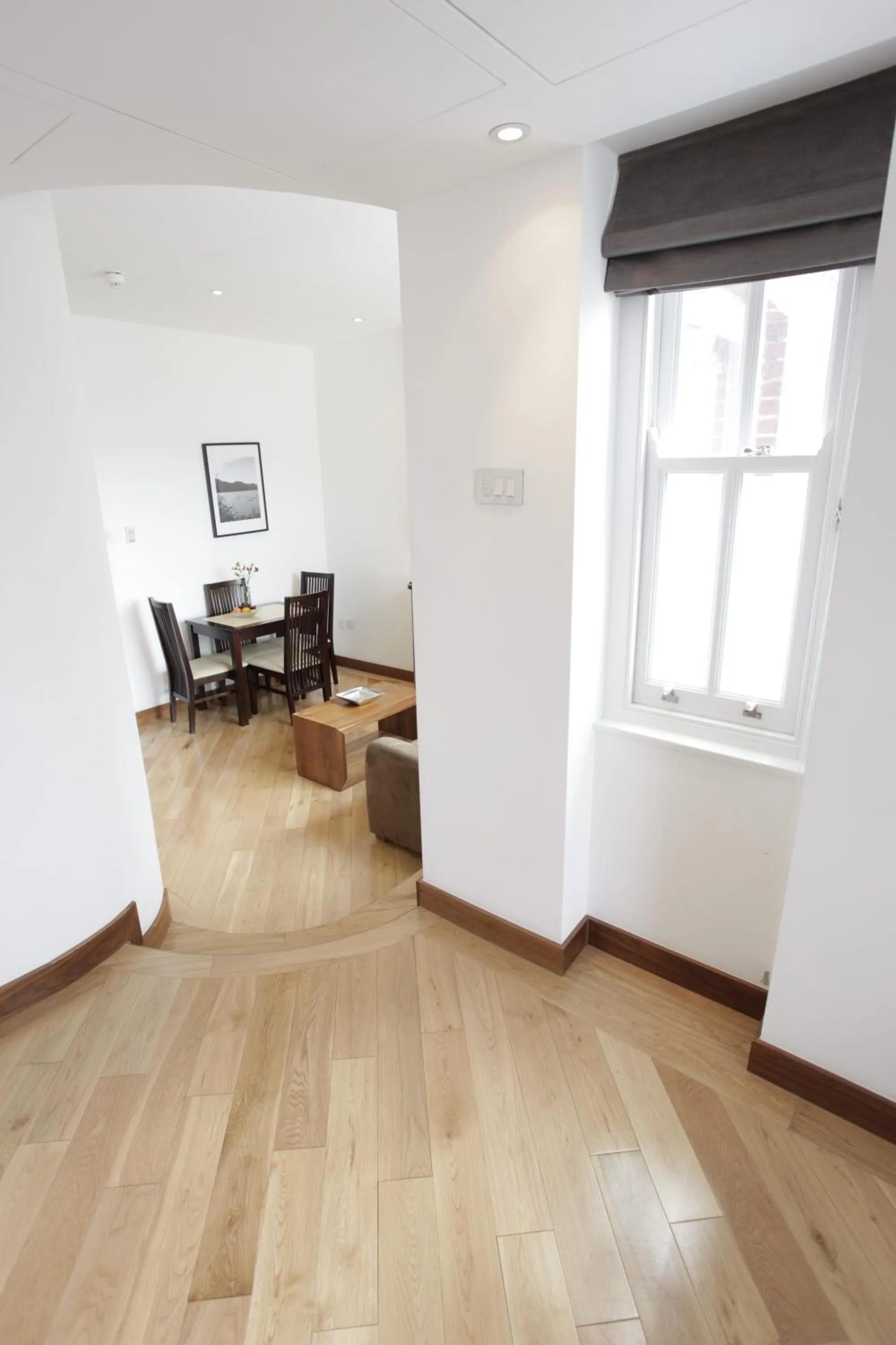 Photo of the whole room in Presidential Apartments Kensington