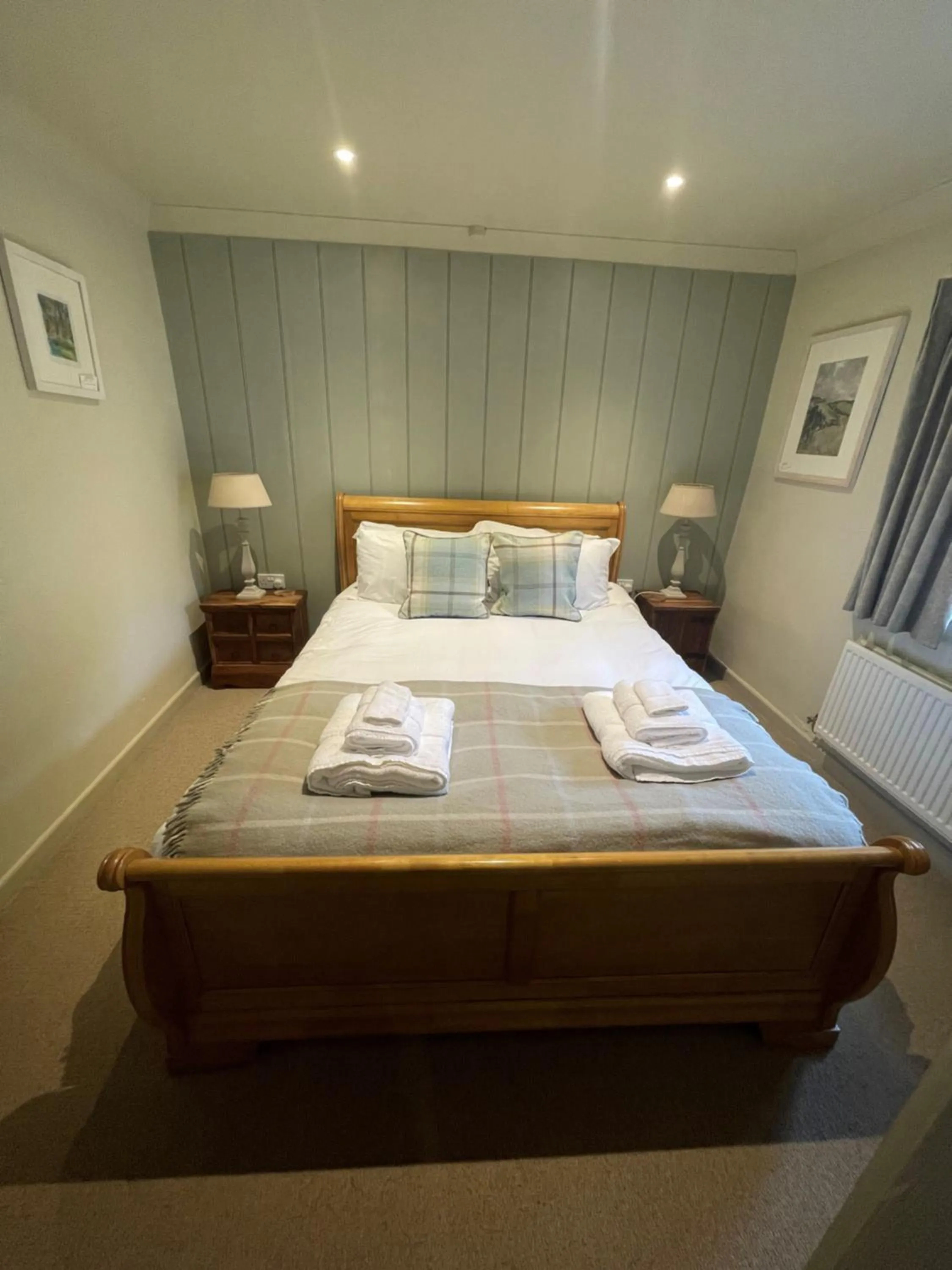 Bed in Riverside Inn, Aymestrey