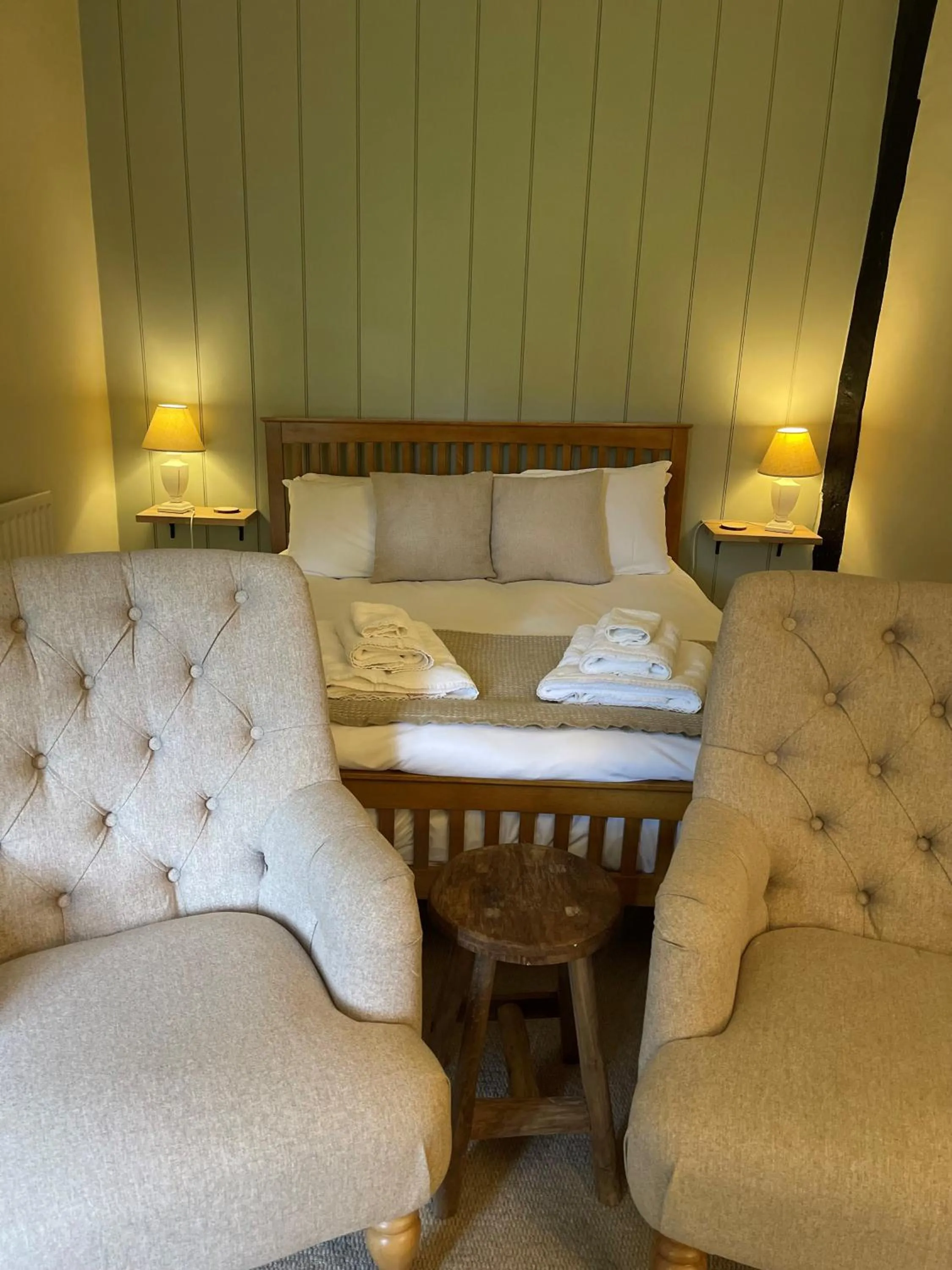 Seating area in Riverside Inn, Aymestrey