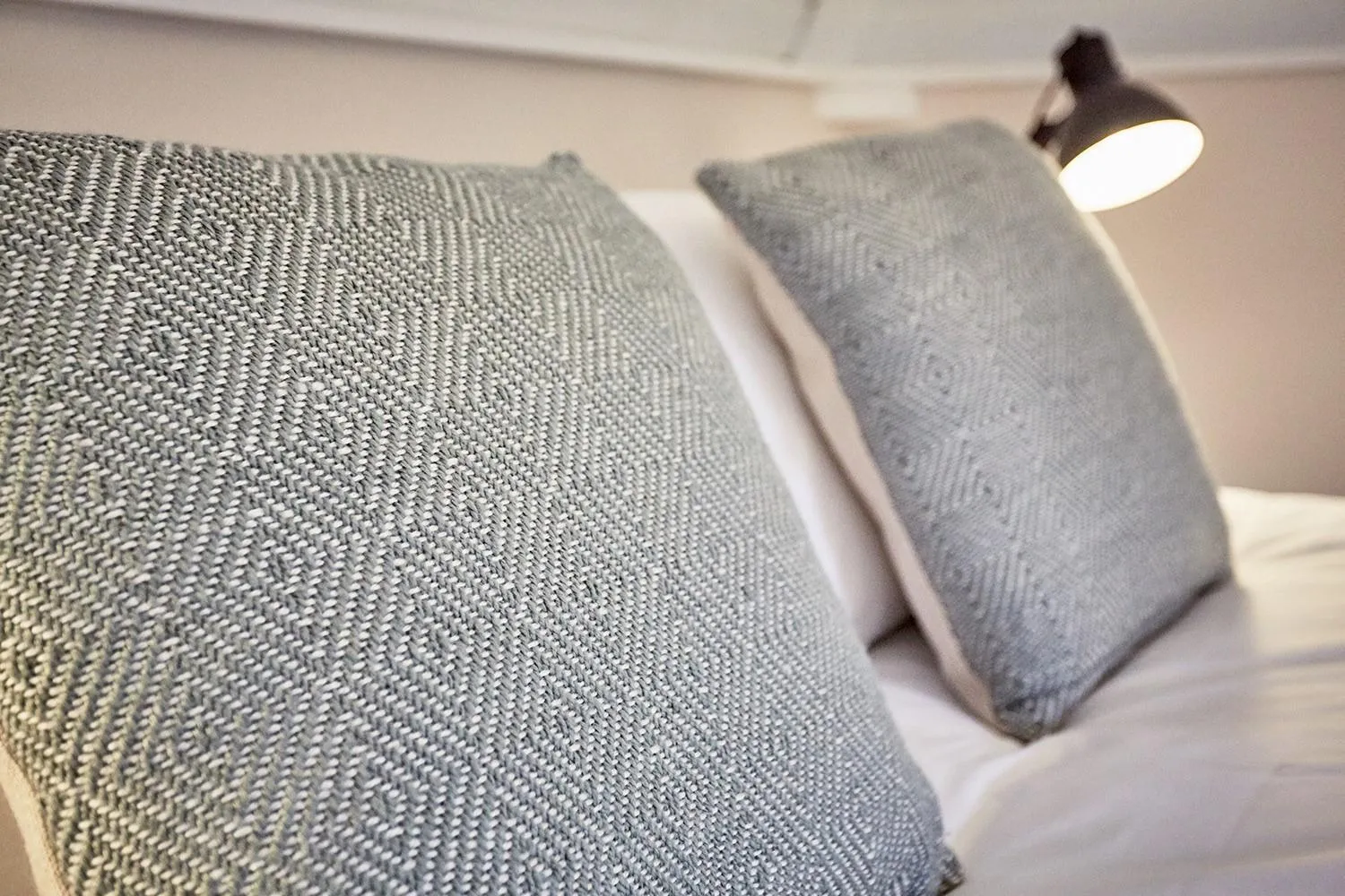 Bed in Riverside Inn, Aymestrey