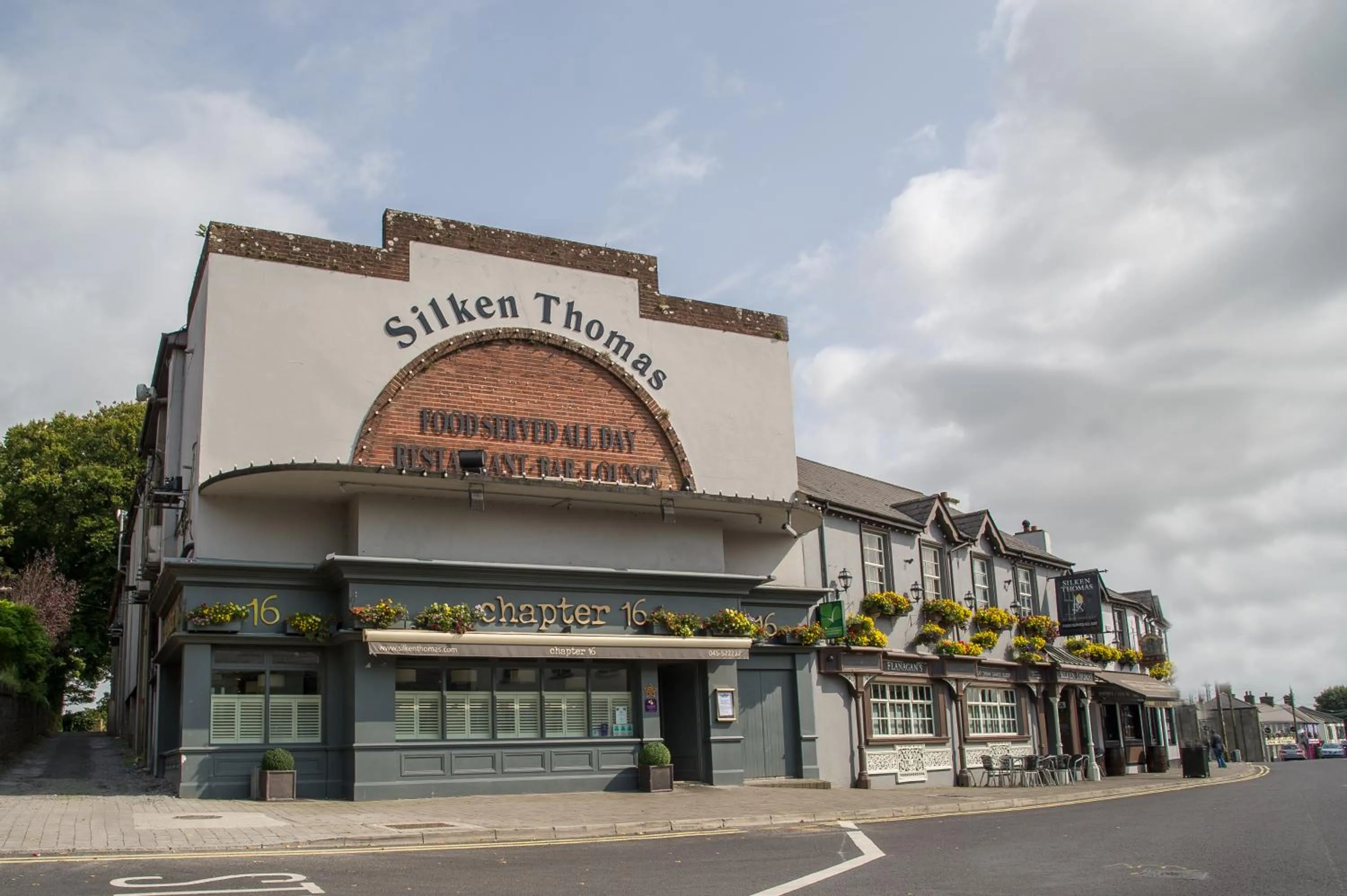 Facade/entrance in Silken Thomas Accommodation