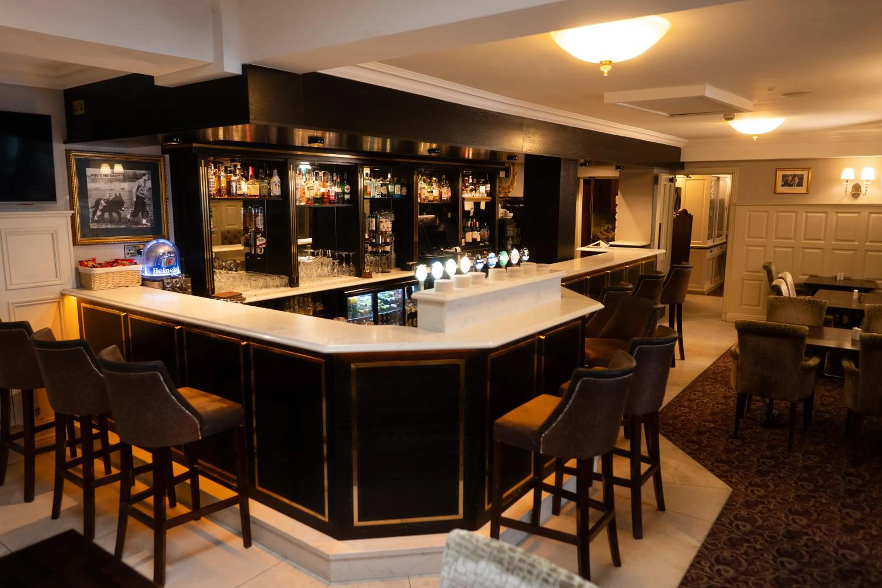 Restaurant/places to eat in Atlantic Hotel