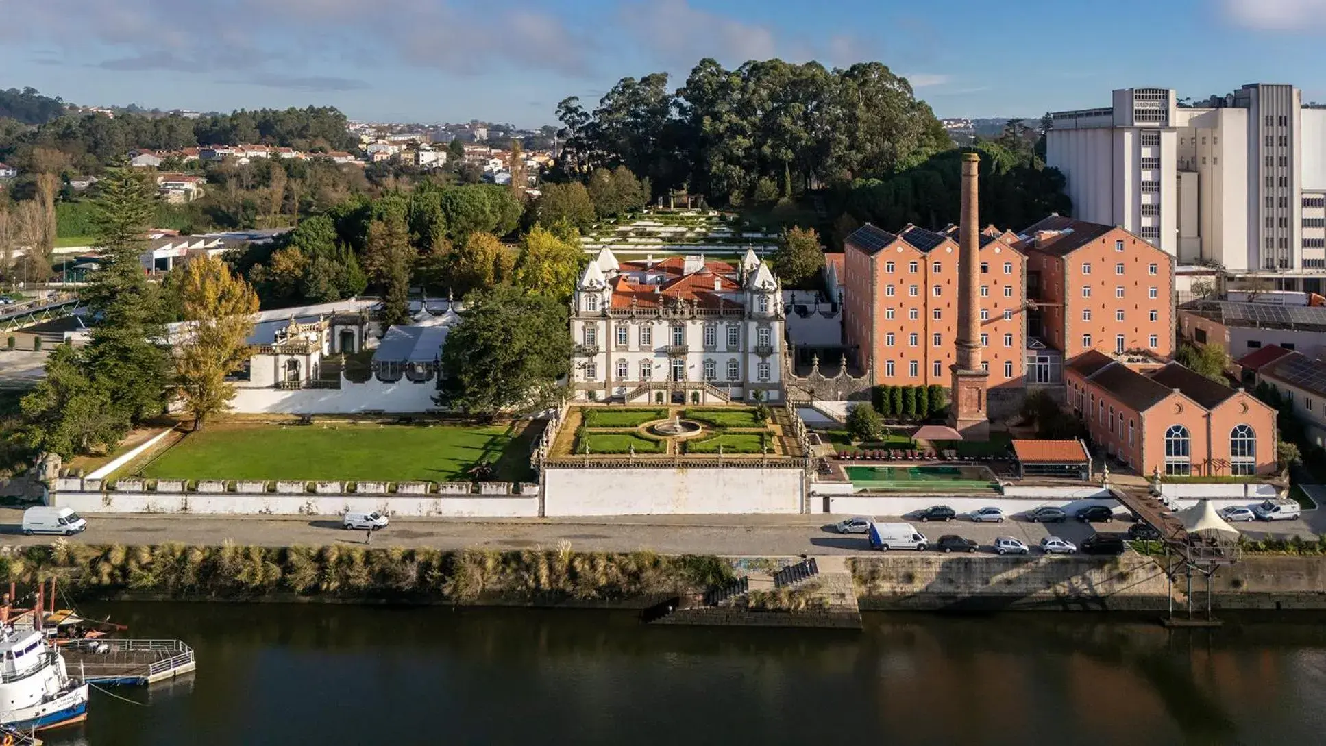 Bird's eye view in Pestana Palacio do Freixo, Pousada & National Monument - The Leading Hotels of the World Bird's eye view in Pestana Palacio do Freixo, Pousada & National Monument - The Leading Hotels of the World