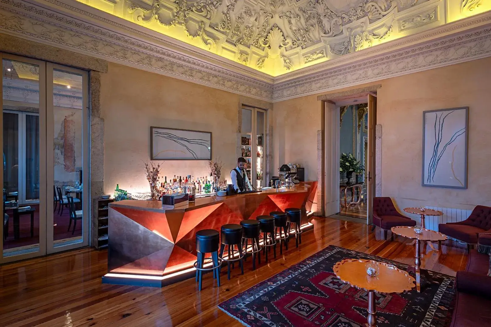 Lounge or bar in Pestana Palacio do Freixo, Pousada & National Monument - The Leading Hotels of the World Lounge or bar in Pestana Palacio do Freixo, Pousada & National Monument - The Leading Hotels of the World