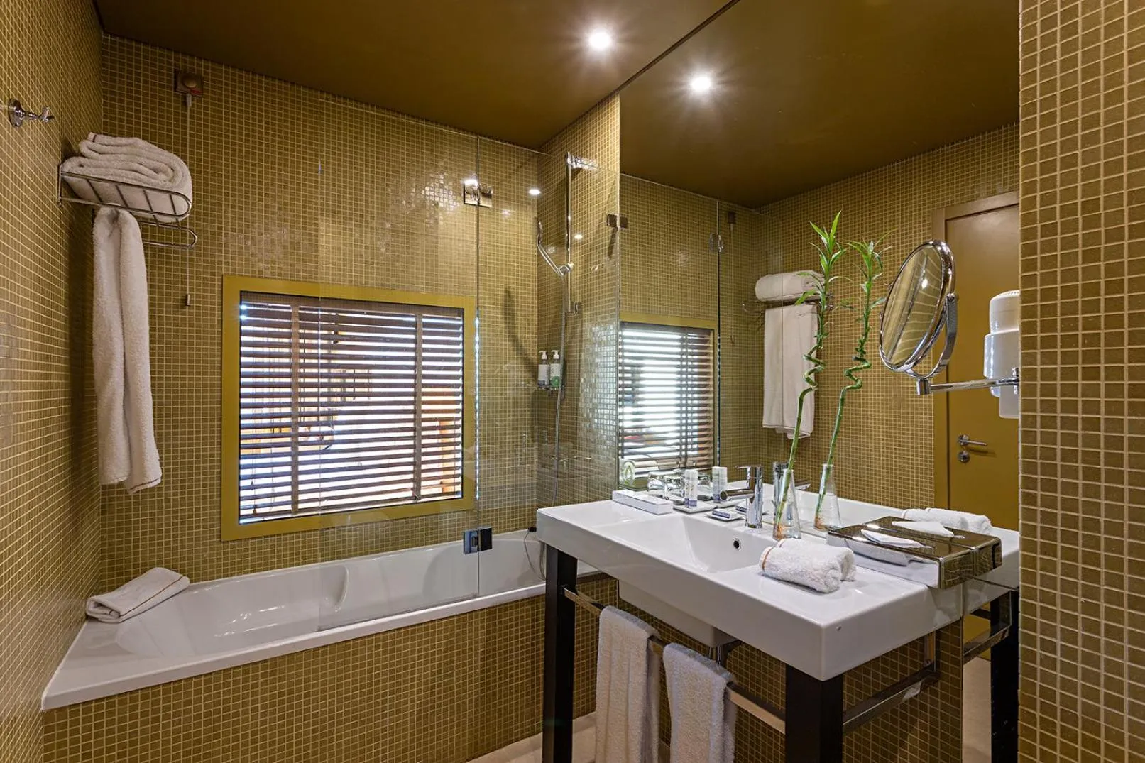 Bathroom in Pestana Palacio do Freixo, Pousada & National Monument - The Leading Hotels of the World
