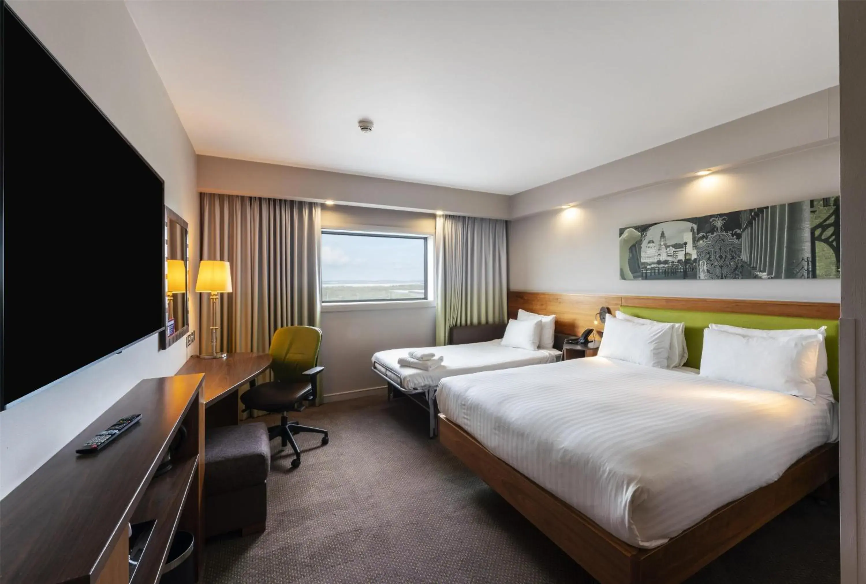 Bed in Hampton by Hilton Liverpool John Lennon Airport Bed in Hampton by Hilton Liverpool John Lennon Airport