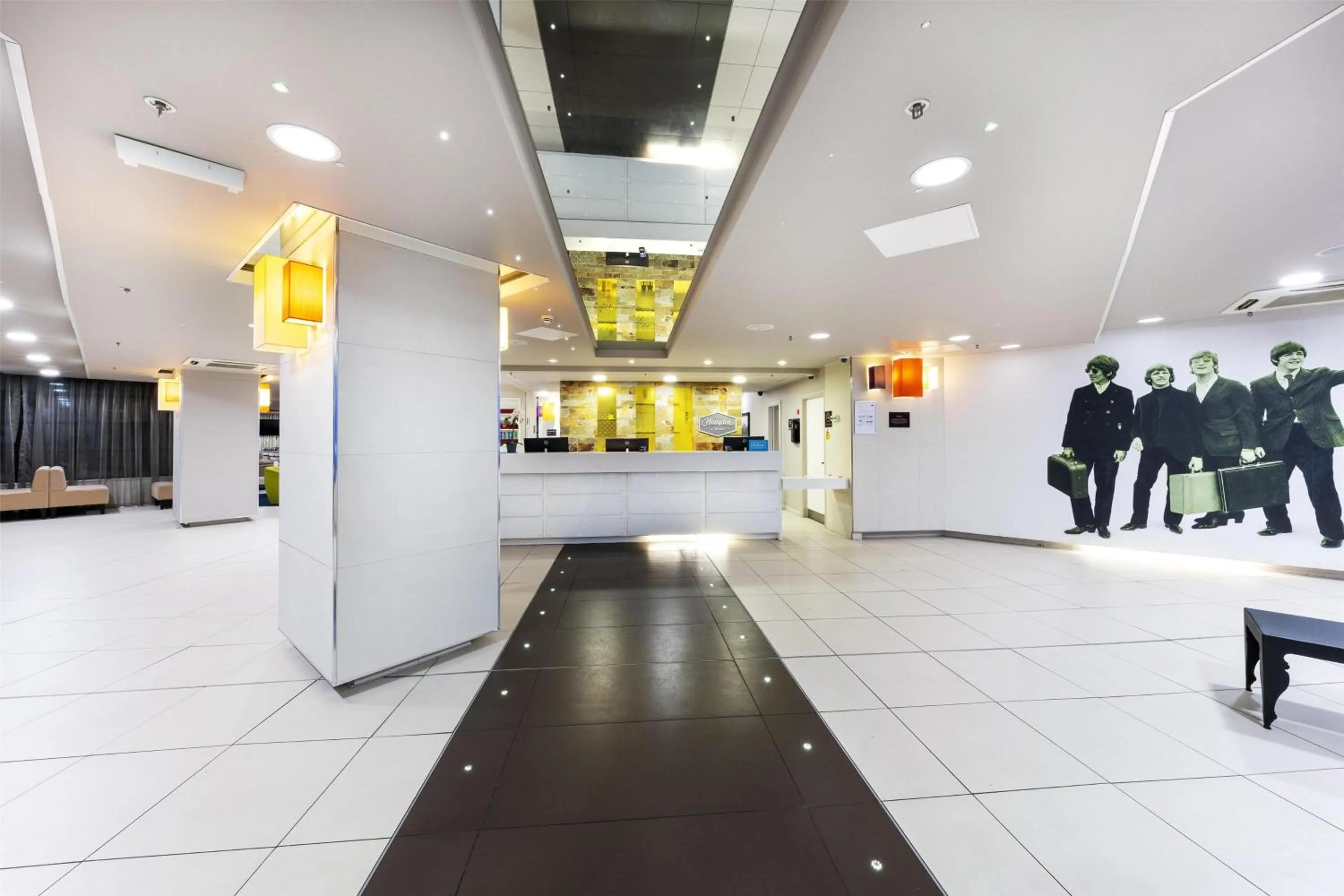 Lobby or reception in Hampton by Hilton Liverpool John Lennon Airport