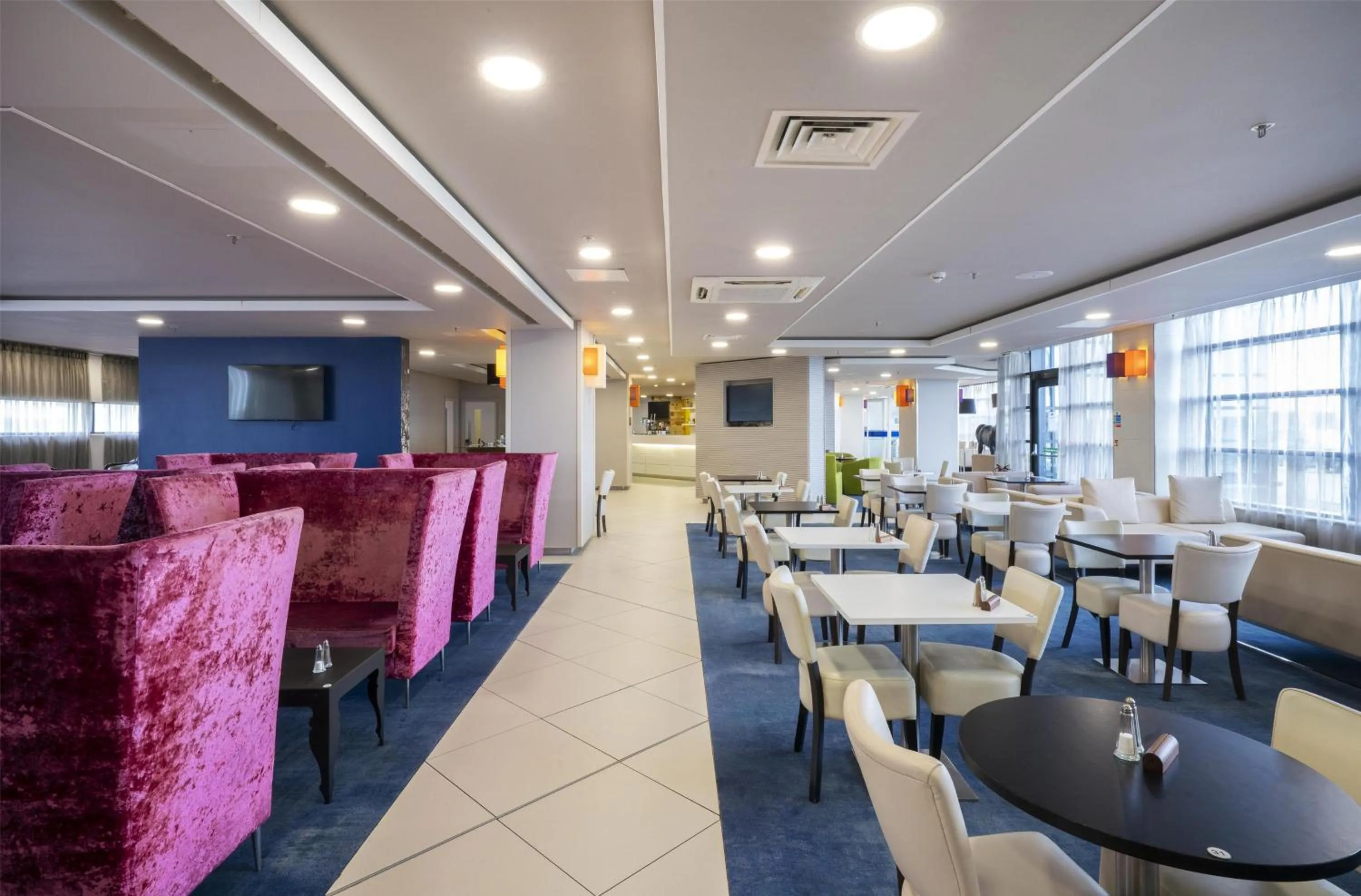 Restaurant/places to eat in Hampton by Hilton Liverpool John Lennon Airport