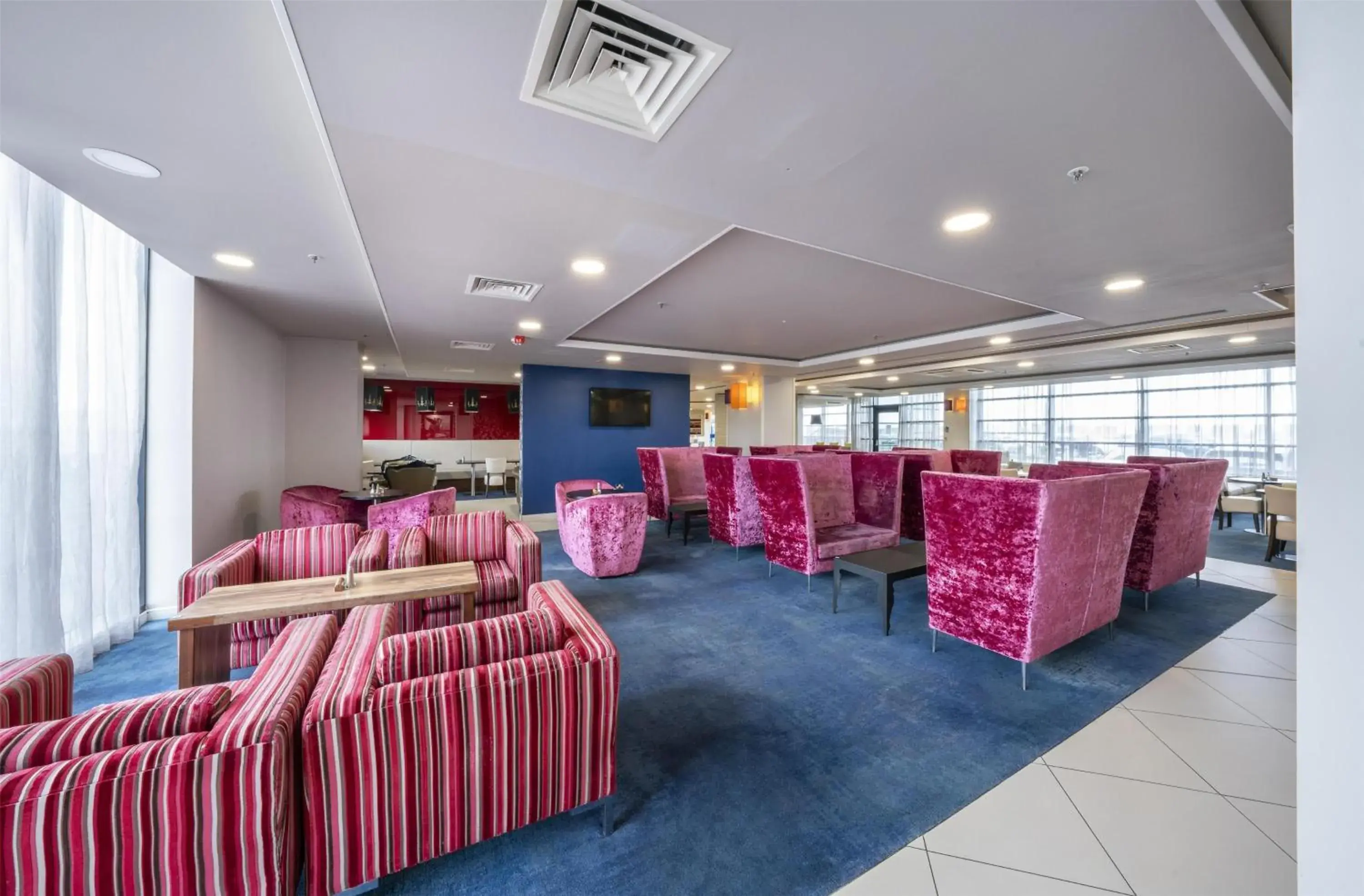 Restaurant/places to eat in Hampton by Hilton Liverpool John Lennon Airport Restaurant/places to eat in Hampton by Hilton Liverpool John Lennon Airport