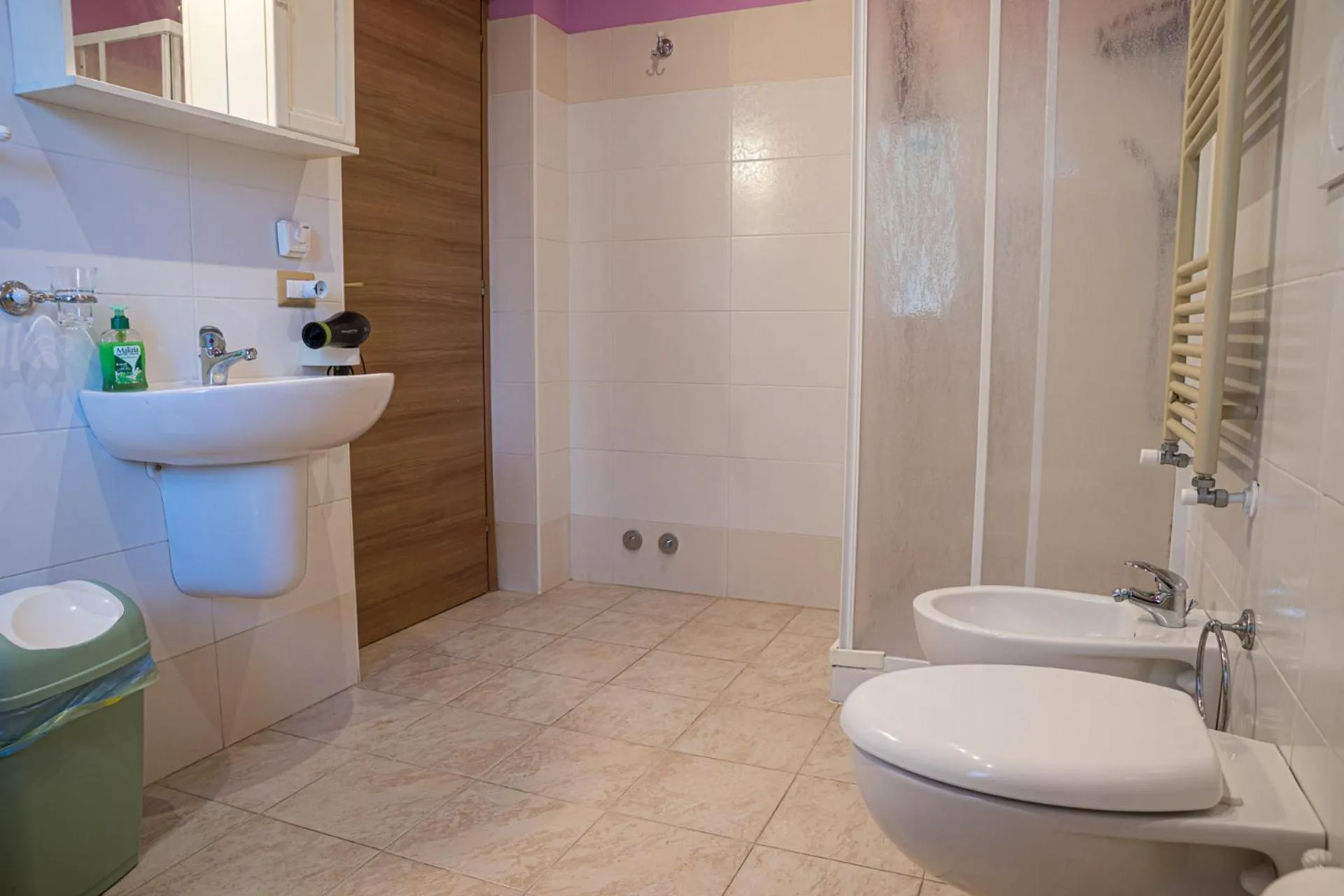 Shower in Dimora Delle Grotte