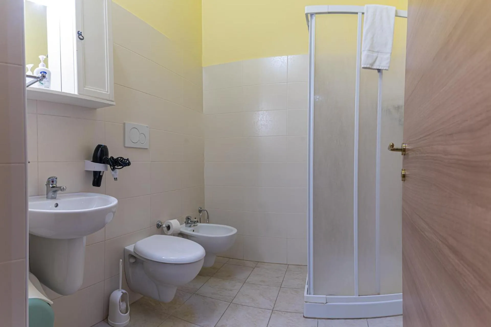 Shower in Dimora Delle Grotte