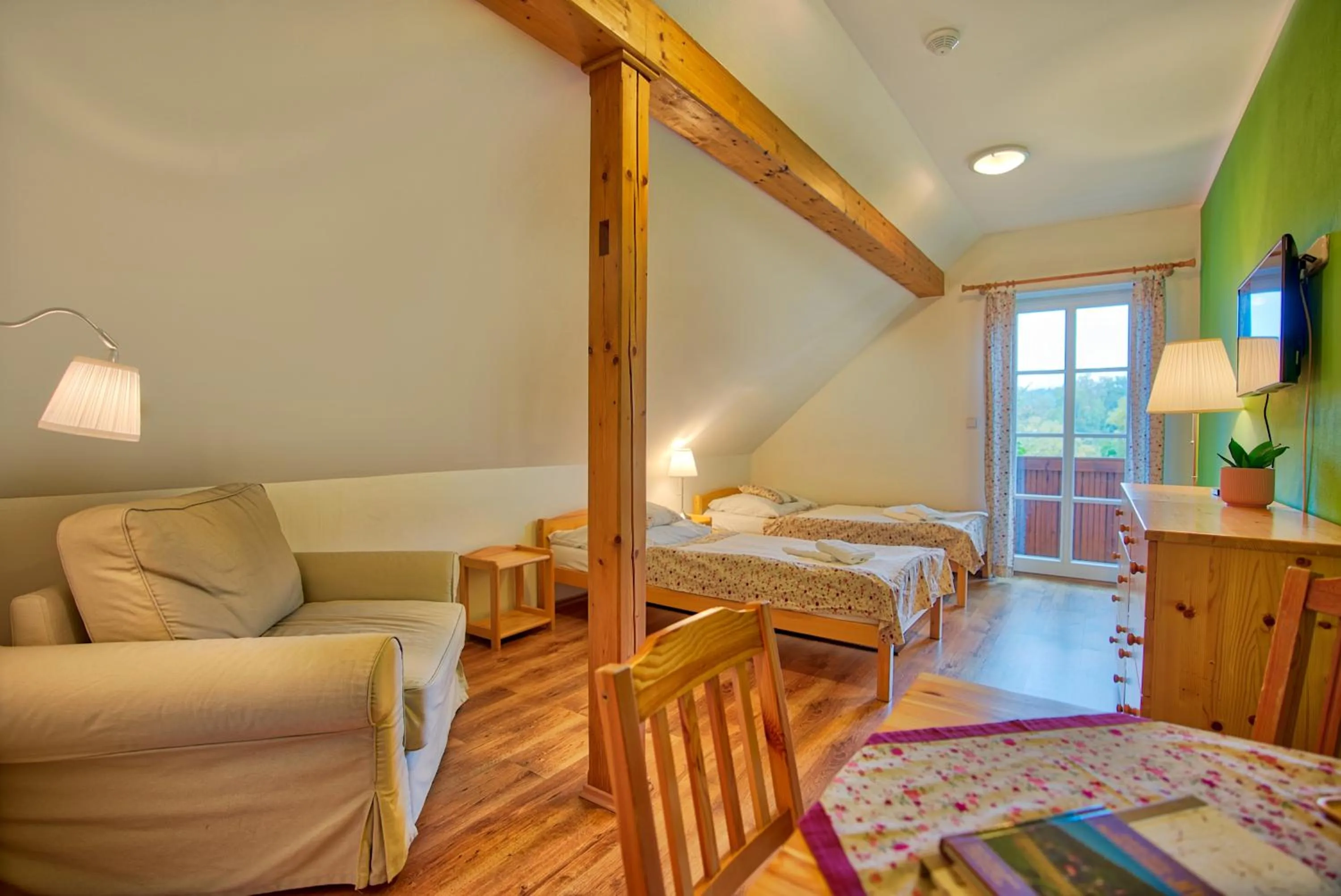 TV and multimedia, Bed in Penzion Pivnice - Jítravský Dvorec