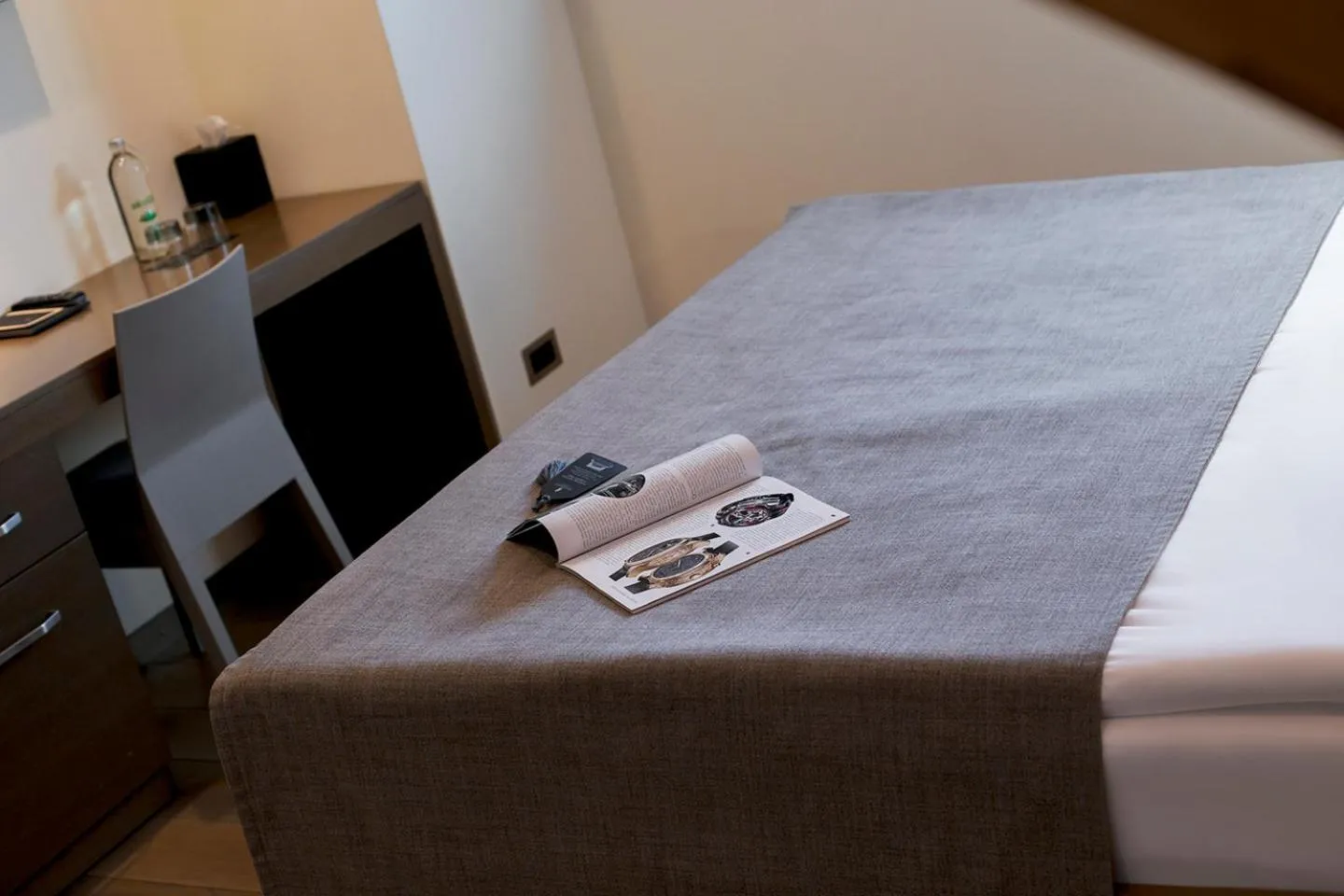 Decorative detail, Bed in Michaelson Boutique Hotel & SPA Brícoła