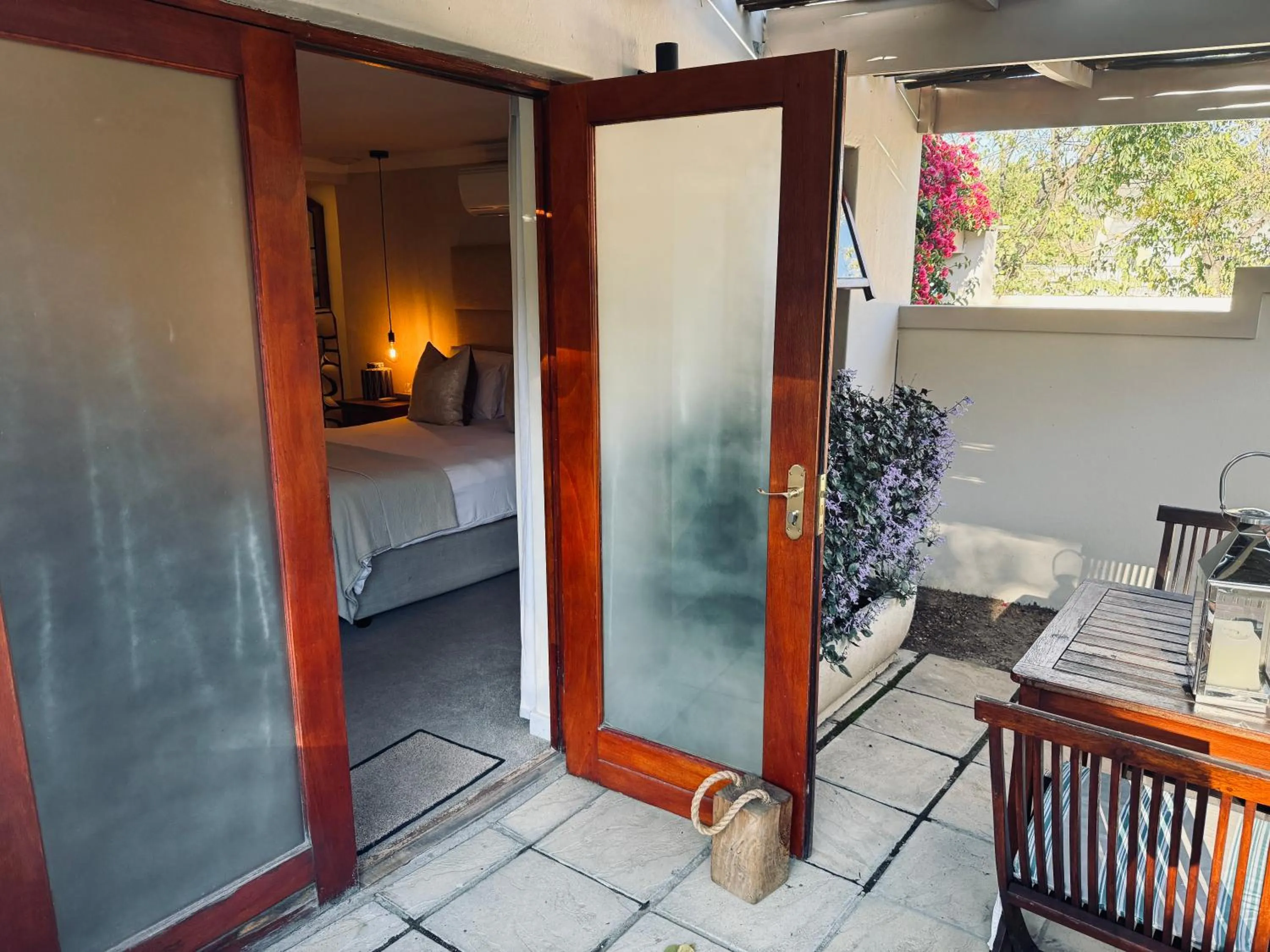 Patio, Bed in Residence Vive la Vie