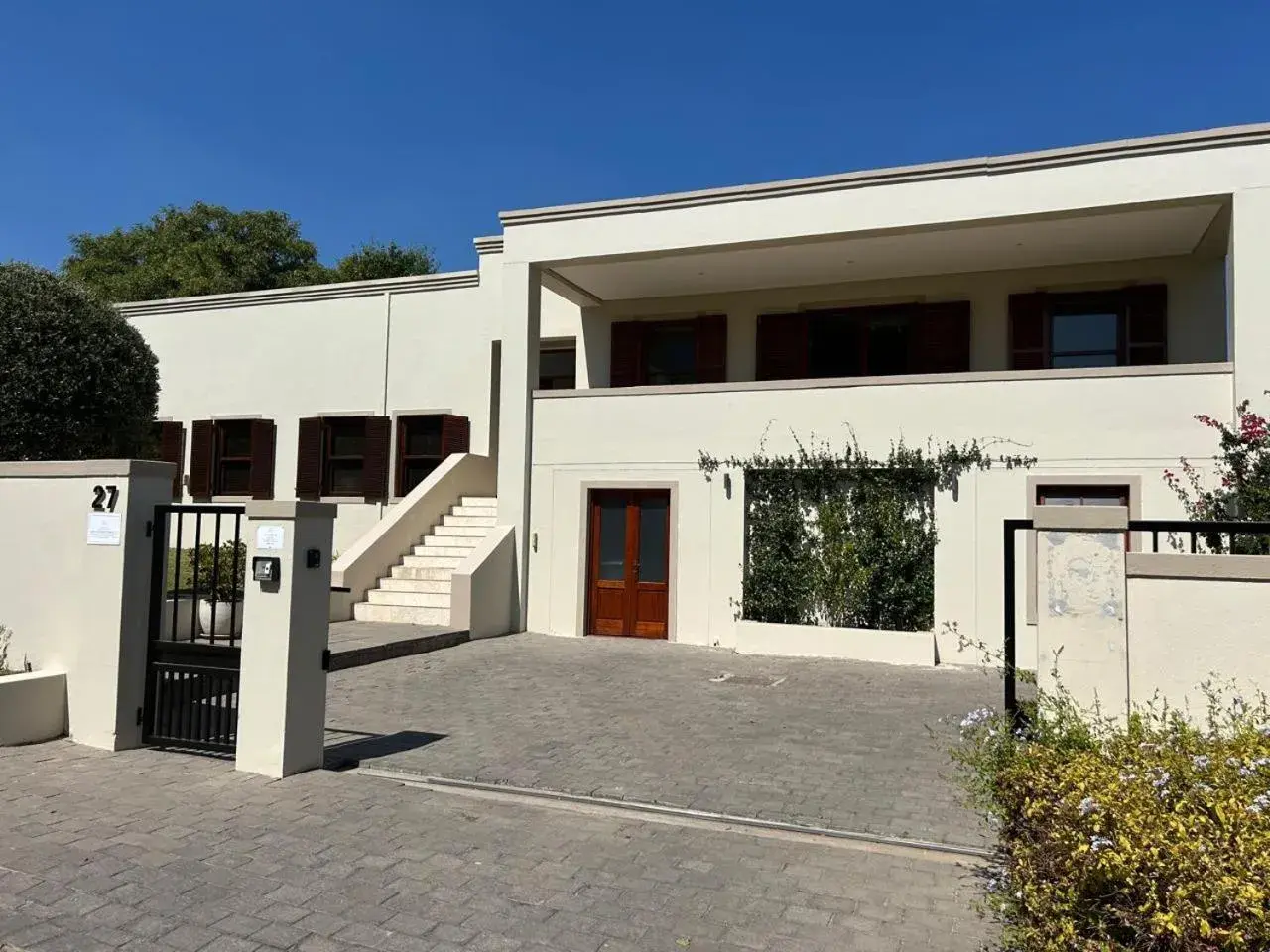 Property building in Residence Vive la Vie Property building in Residence Vive la Vie