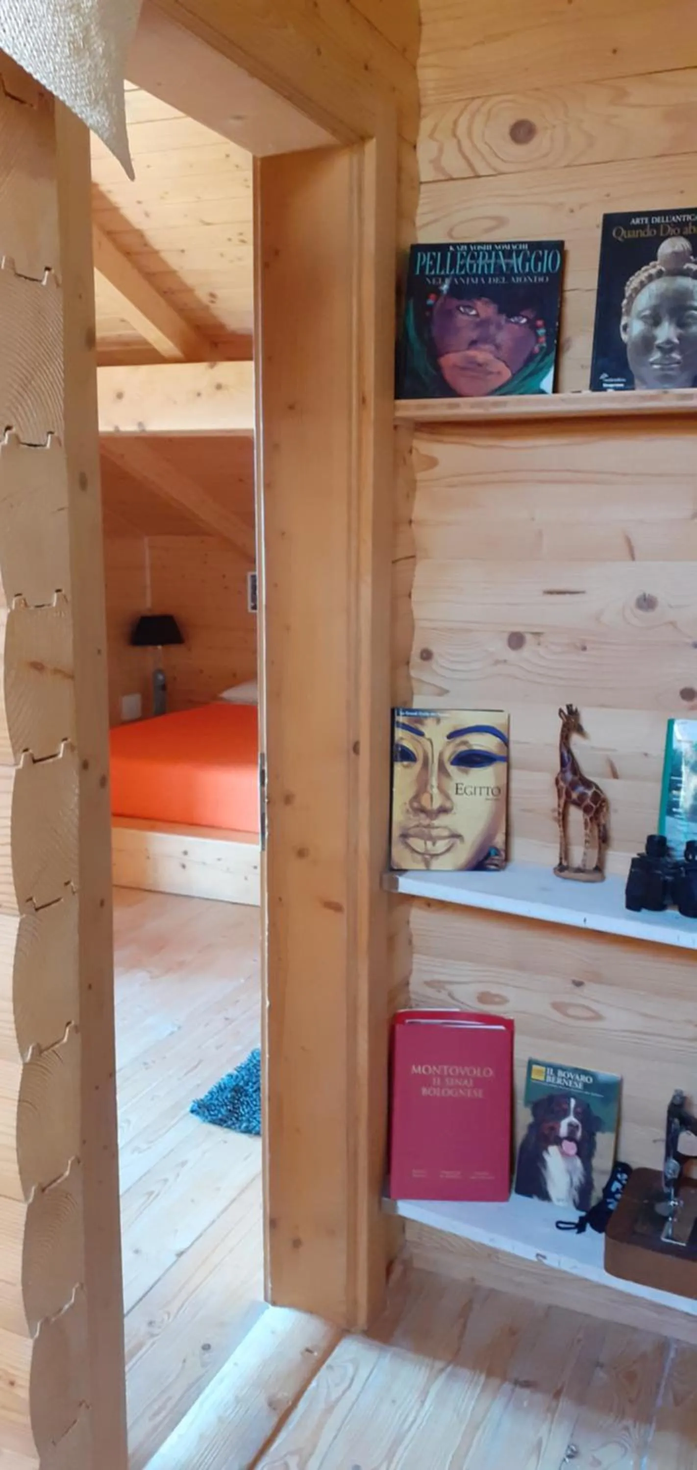 Decorative detail in B&B Mappamundi