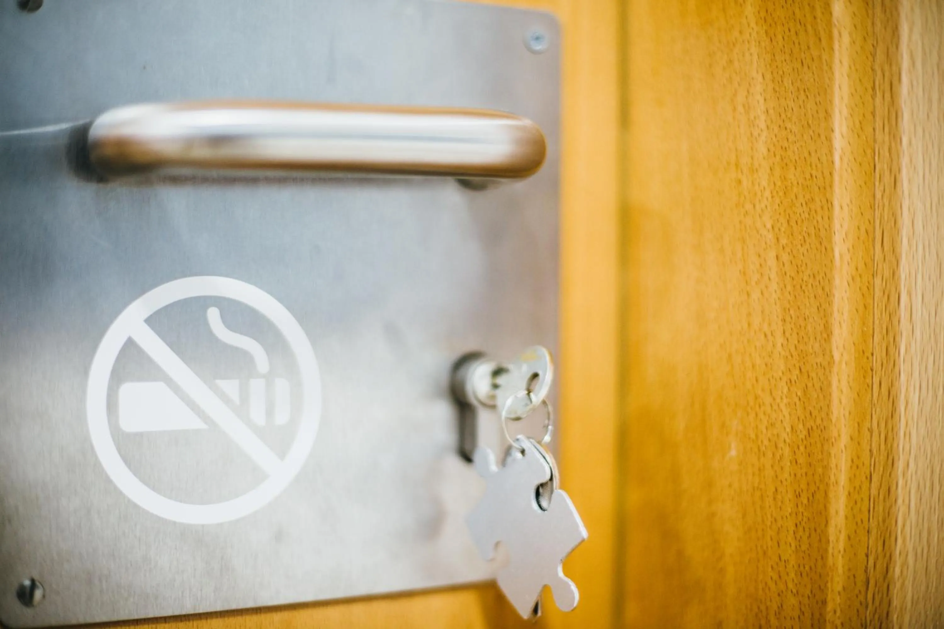 Photo of the whole room in Puzzle Suites B&B