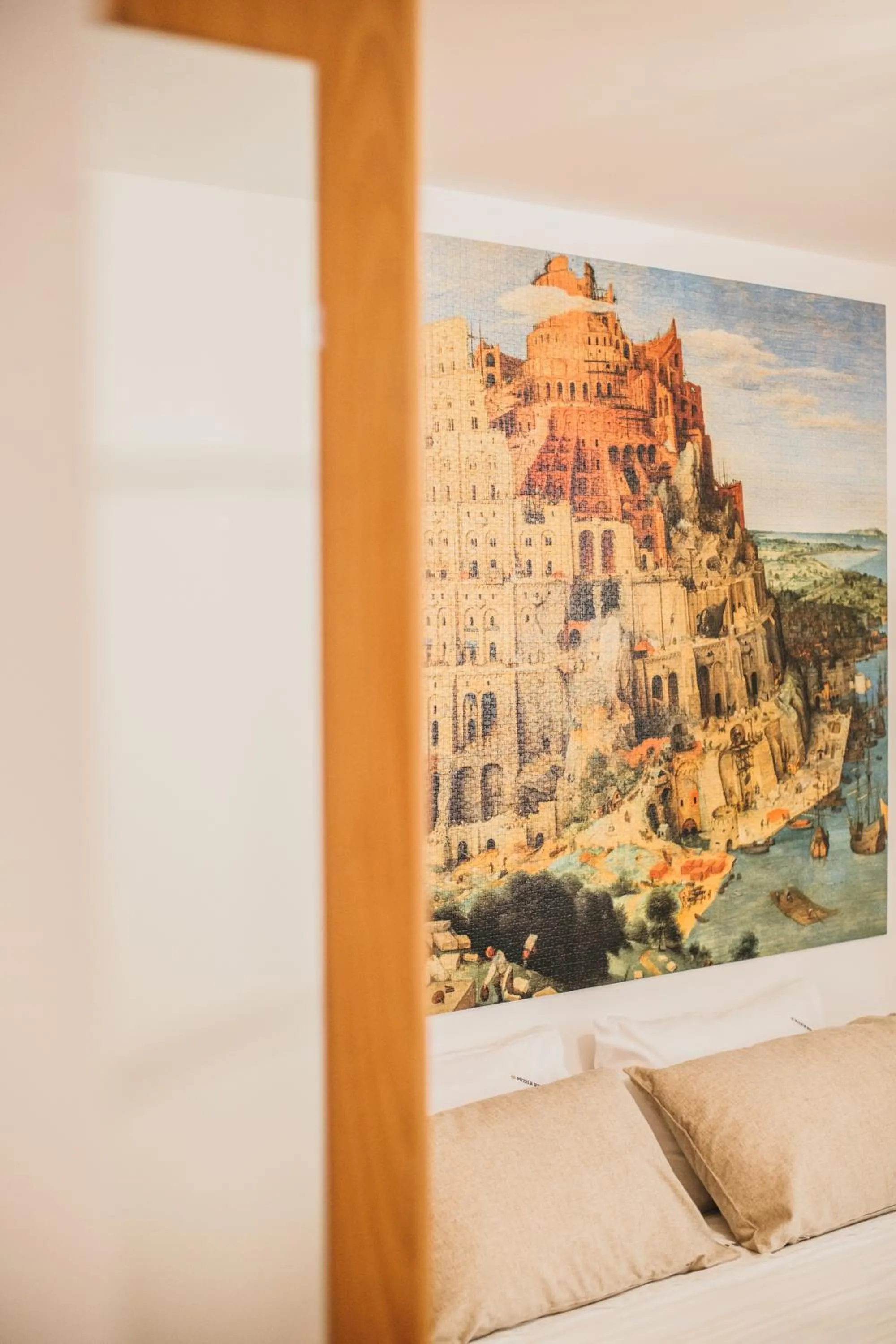 Decorative detail in Puzzle Suites B&B