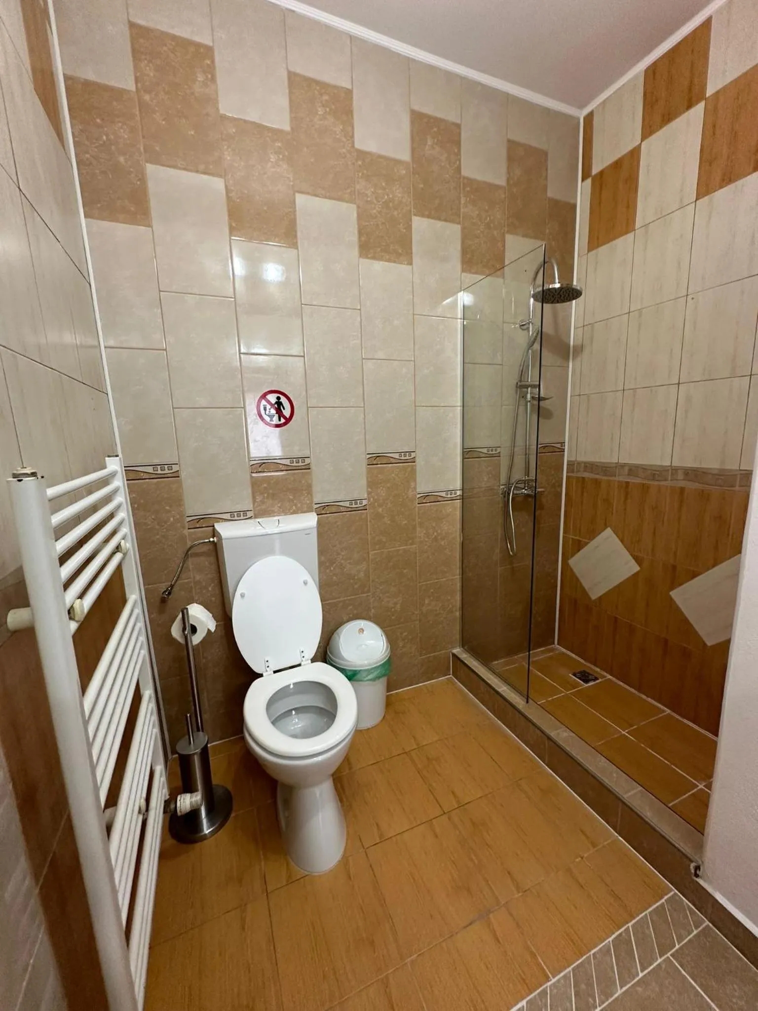 Shower in DorTin
