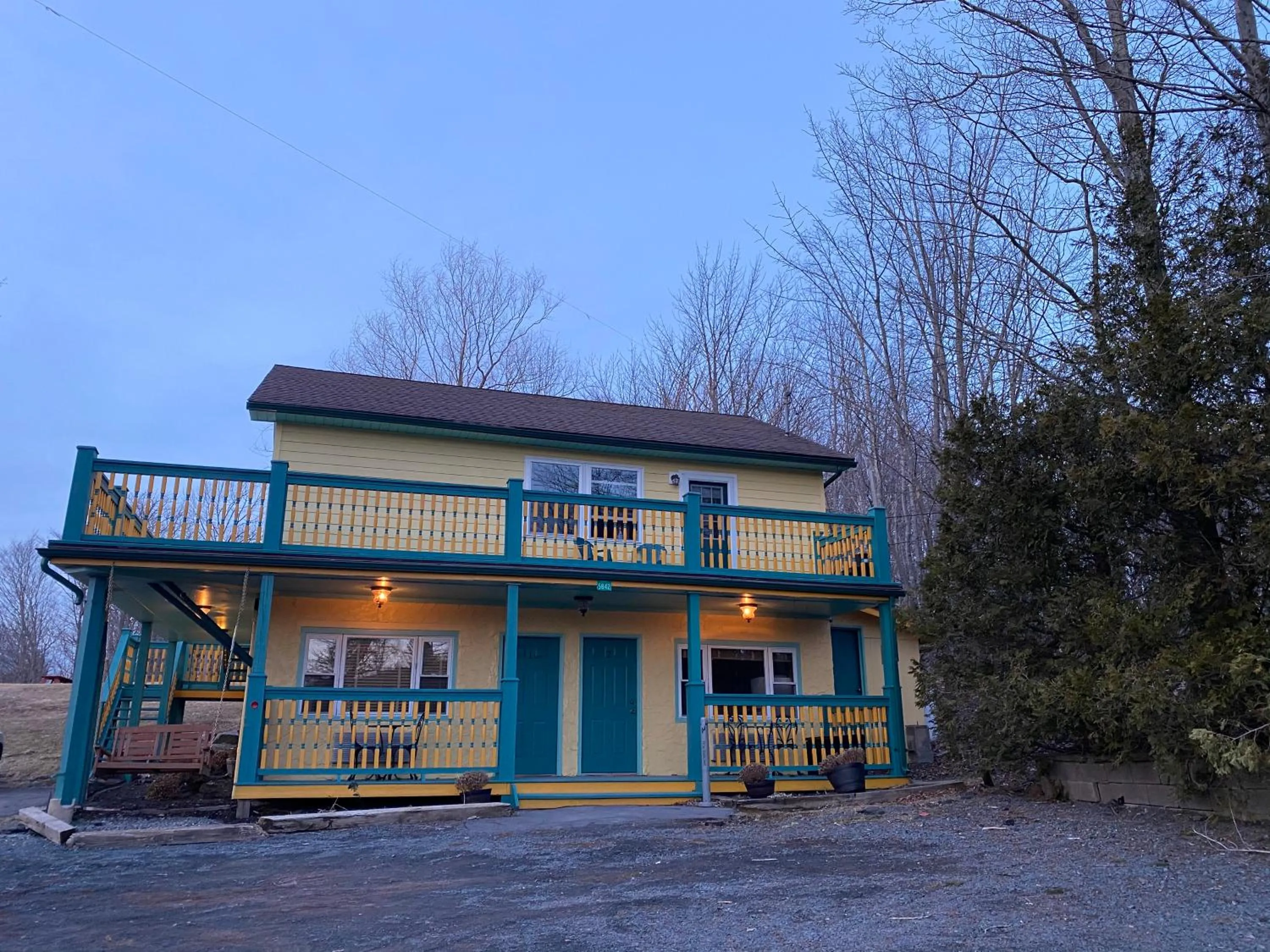 Property building in The Sunview Motel