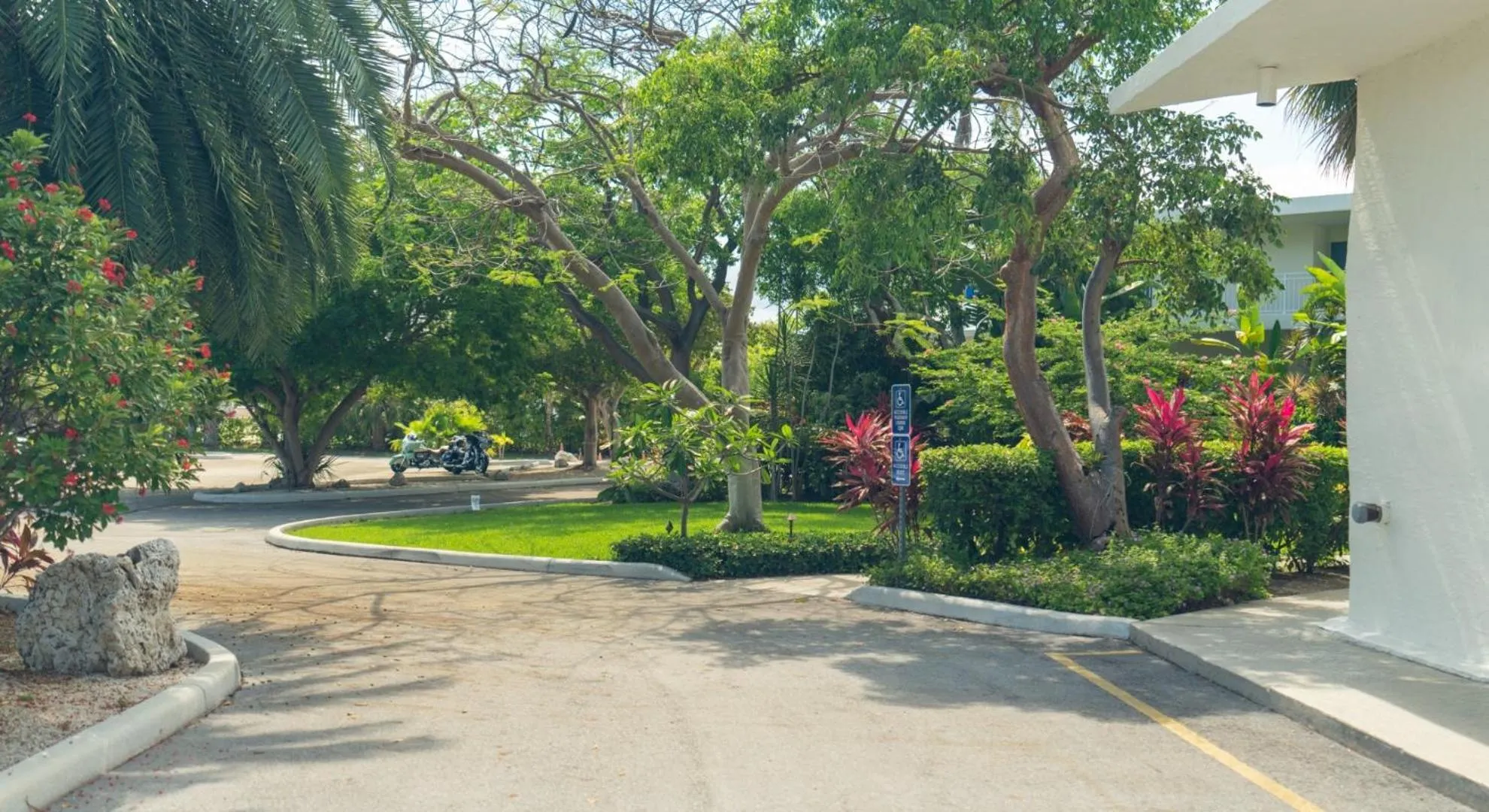 Property building in Caloosa Cove Resort