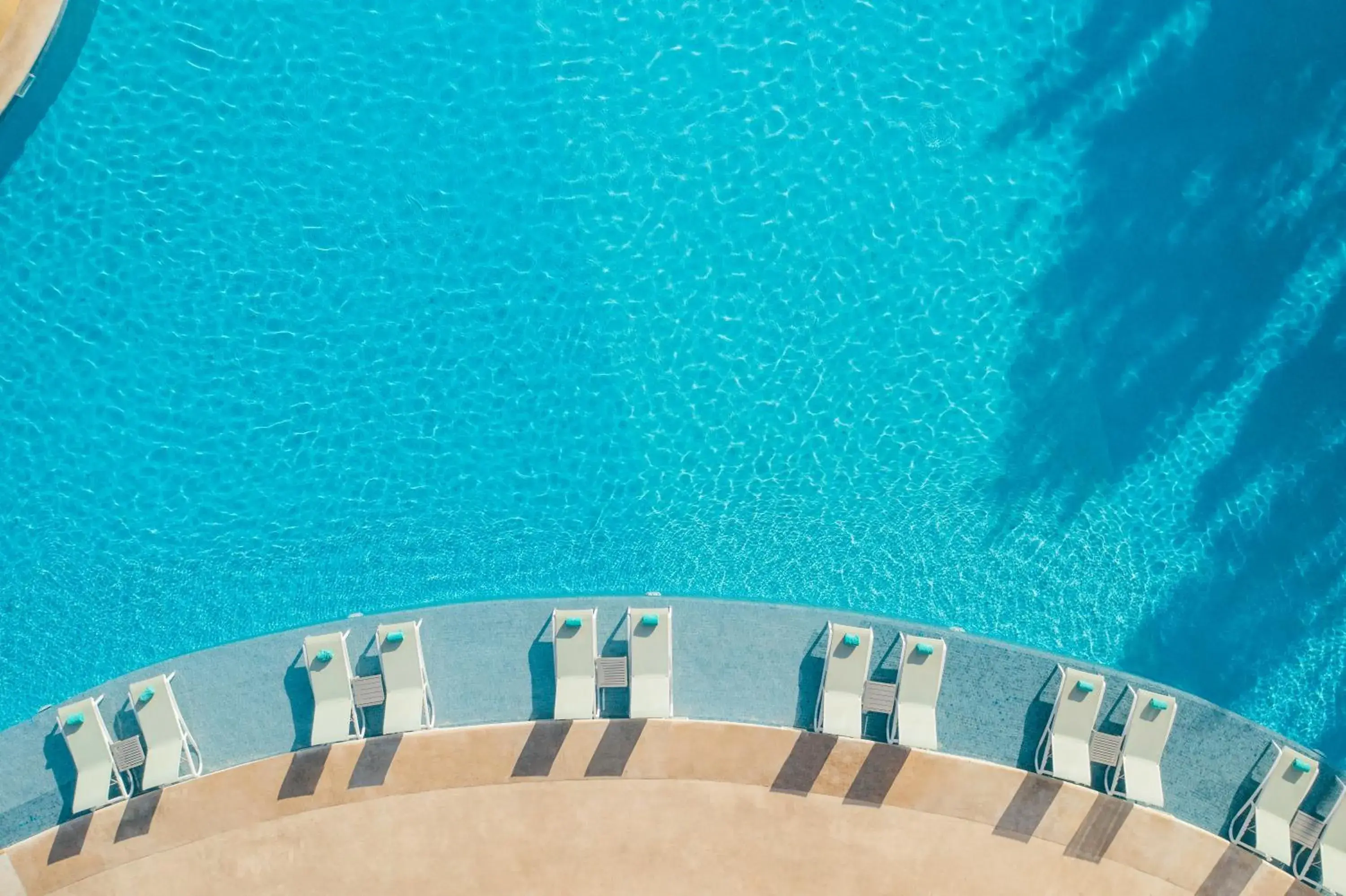 Swimming pool in Iberostar Selection Paraíso Maya - All Inclusive Swimming pool in Iberostar Selection Paraíso Maya - All Inclusive