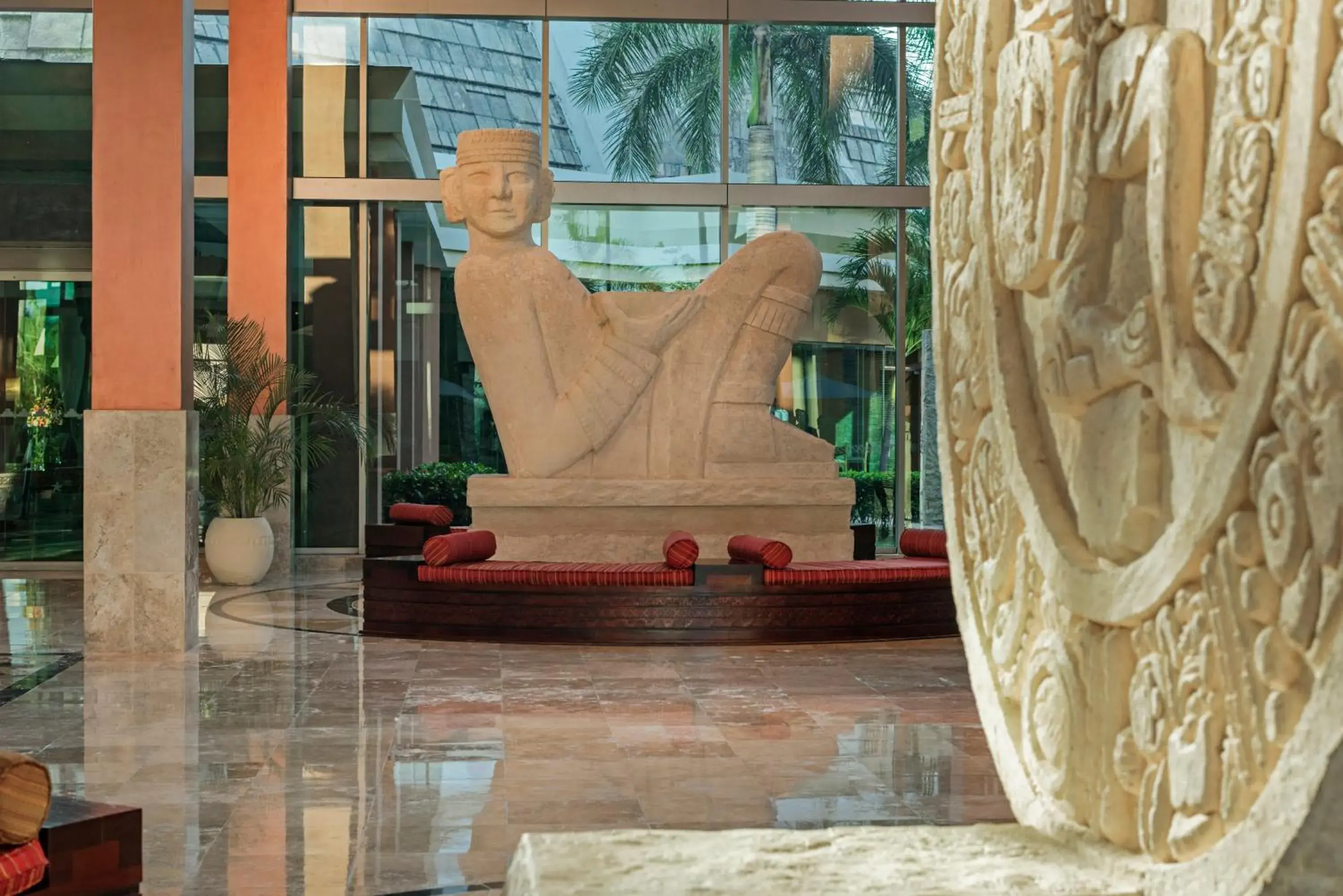 Lobby or reception in Iberostar Selection Paraíso Maya - All Inclusive Lobby or reception in Iberostar Selection Paraíso Maya - All Inclusive