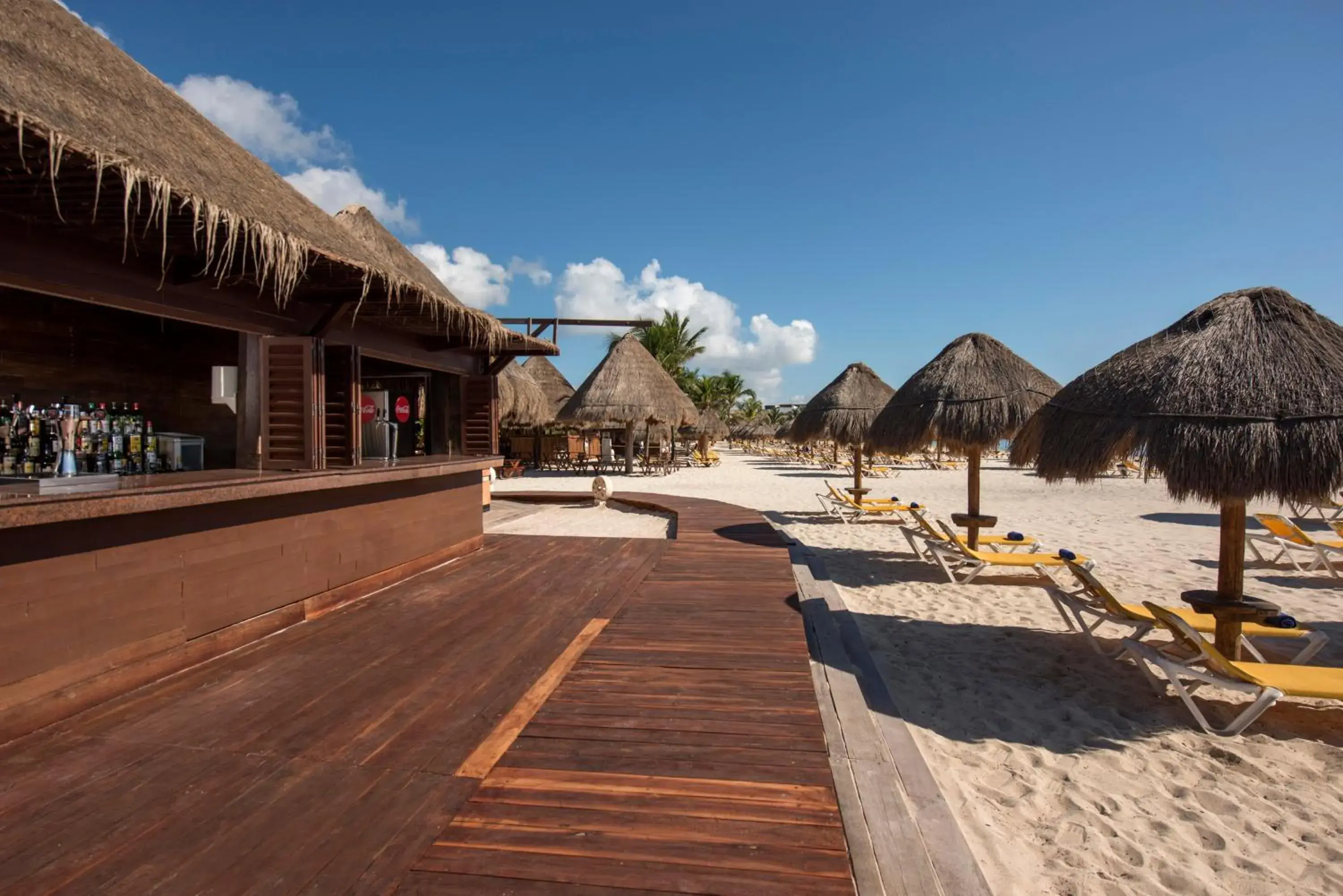 Lounge or bar in Iberostar Selection Paraíso Maya - All Inclusive Lounge or bar in Iberostar Selection Paraíso Maya - All Inclusive