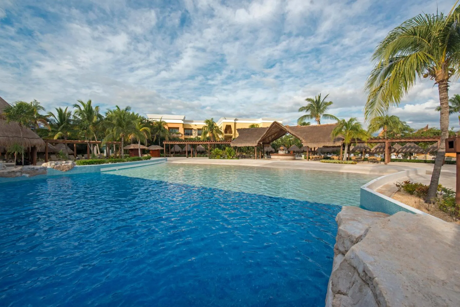Swimming pool in Iberostar Selection Paraíso Maya - All Inclusive