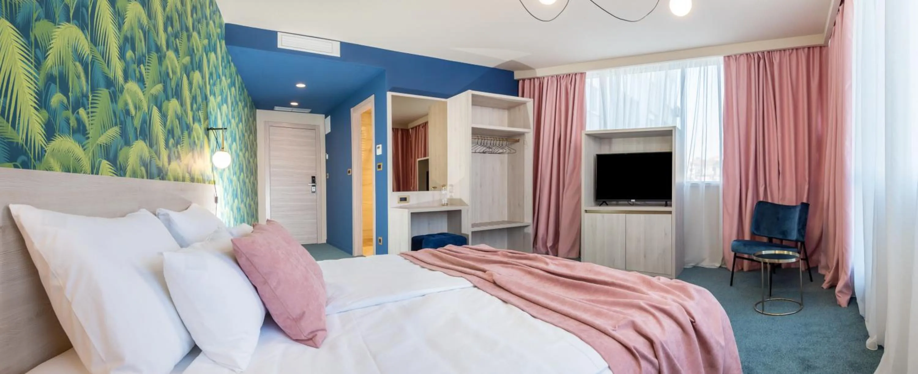 Bed in Priska Med Luxury Rooms