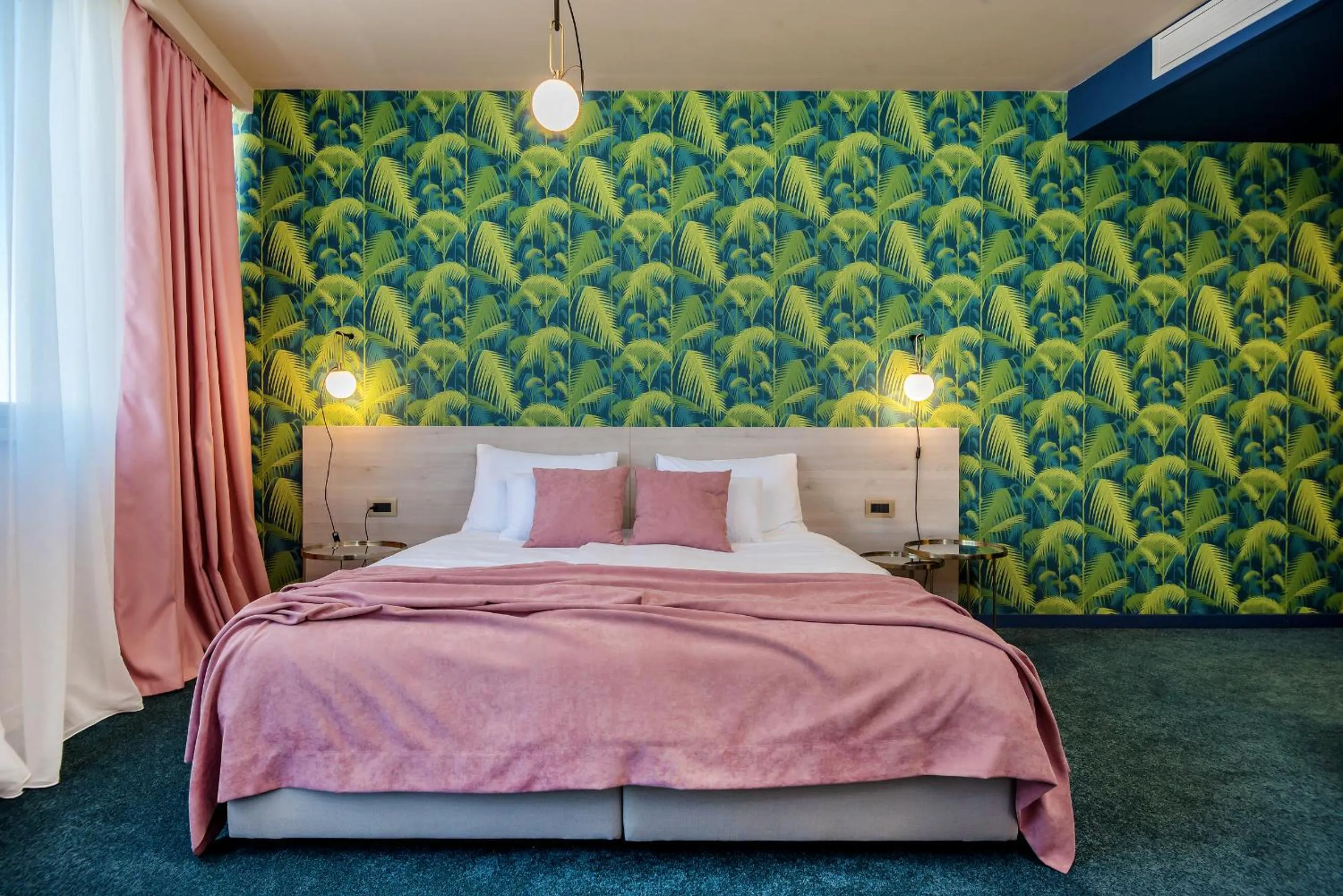 Bed in Priska Med Luxury Rooms