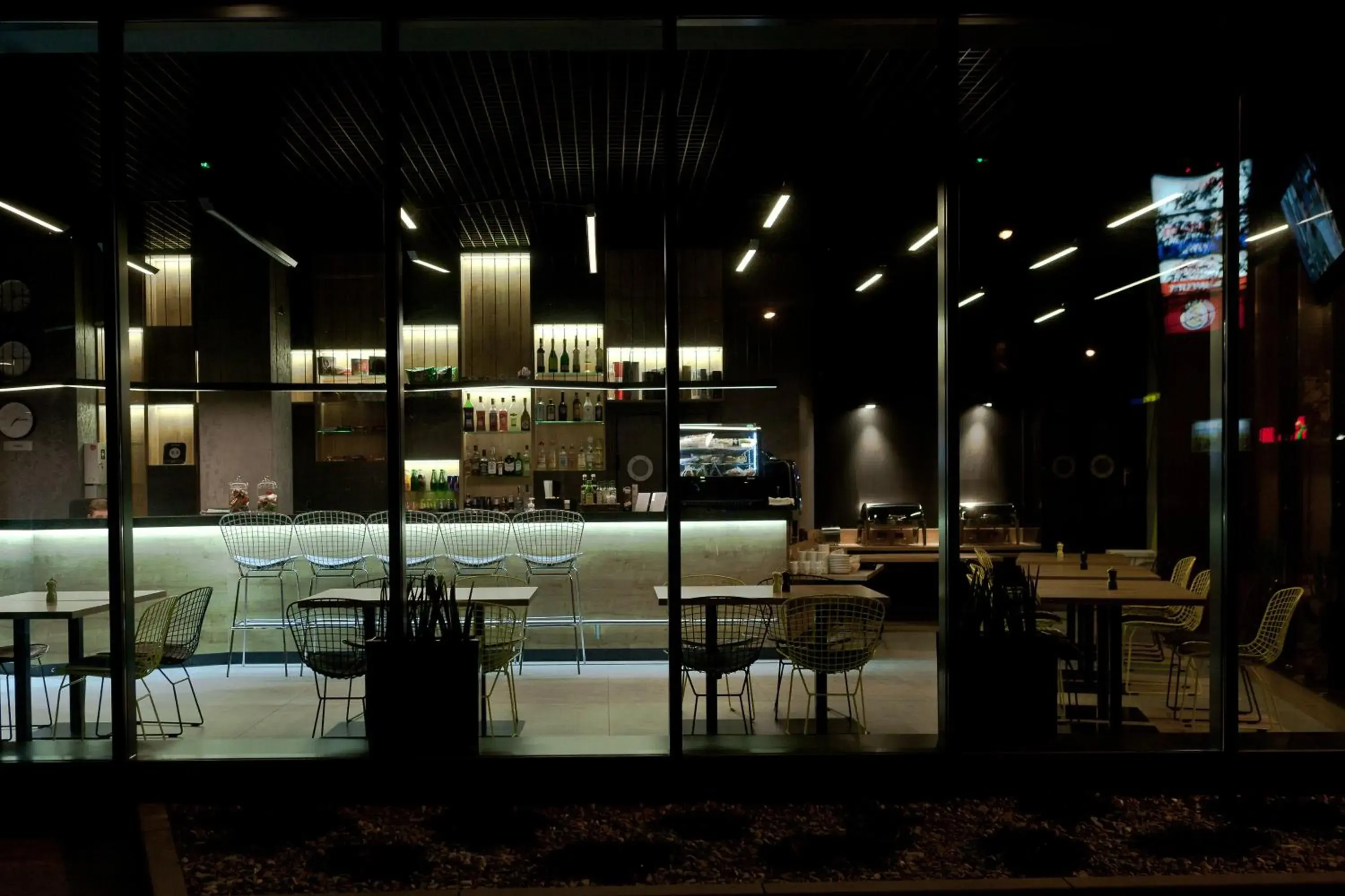 Lounge or bar in Air Hotel Lounge or bar in Air Hotel