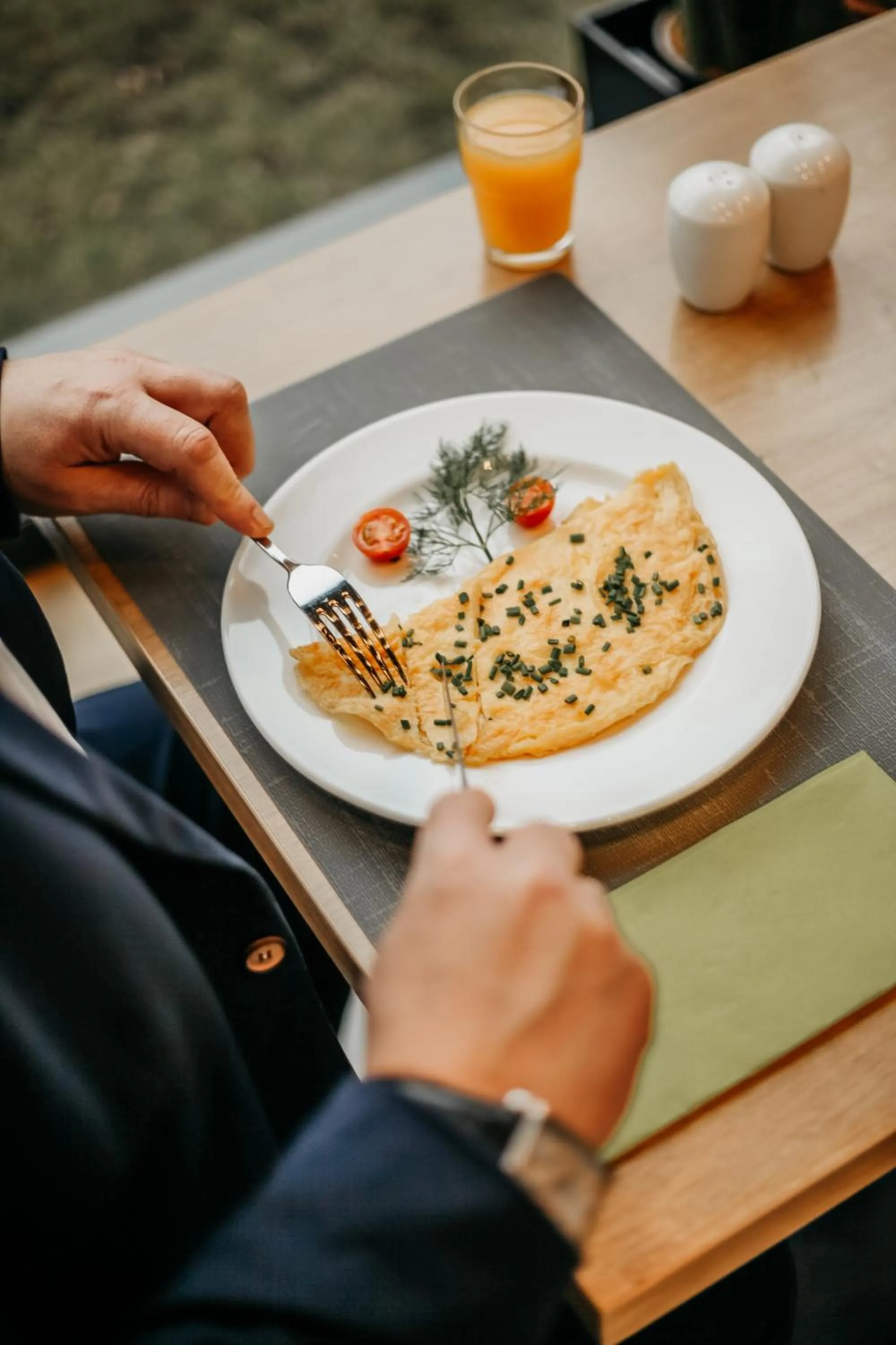 Food and drinks in Air Hotel