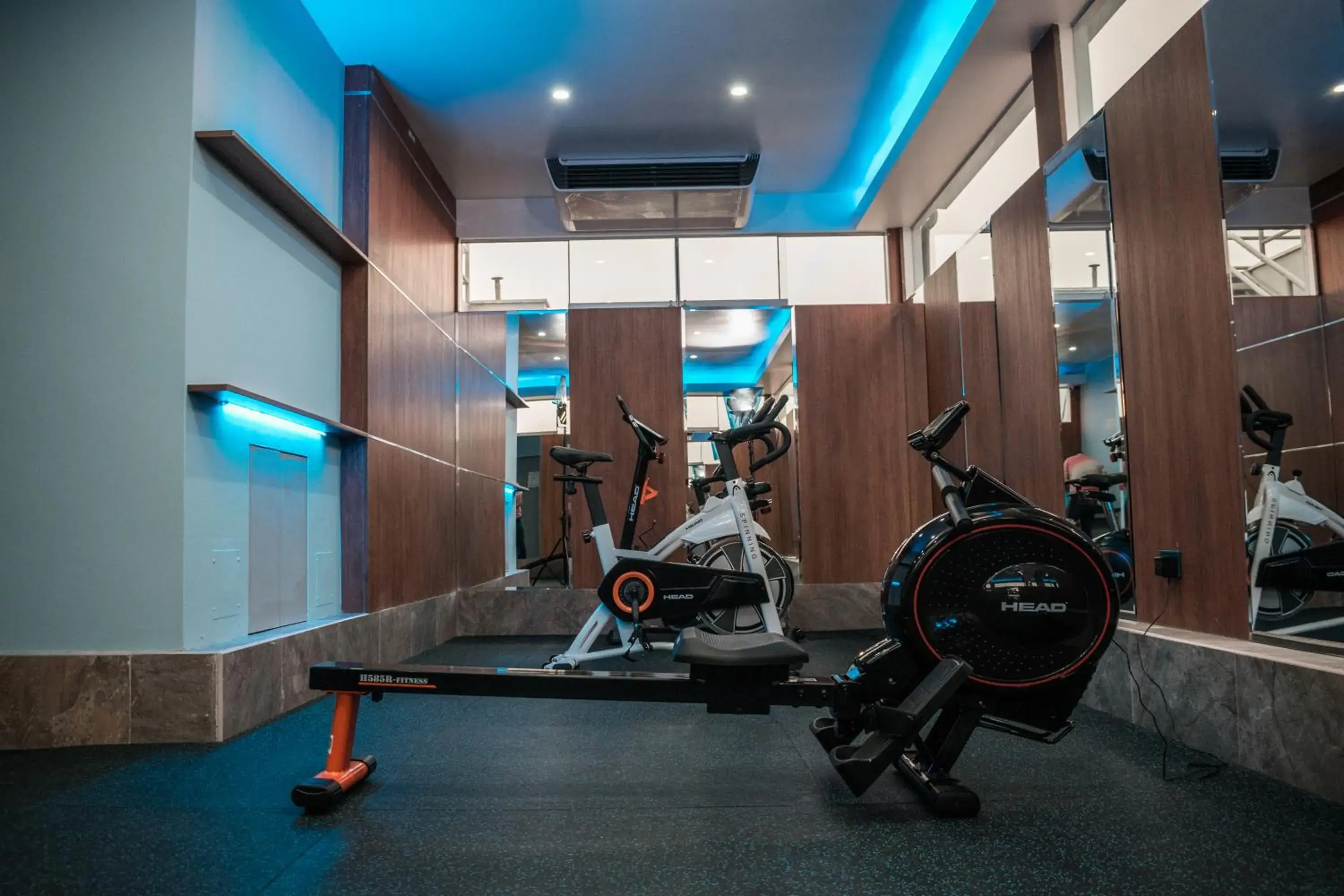 Fitness centre/facilities in Lyz Business Hotel Fitness centre/facilities in Lyz Business Hotel