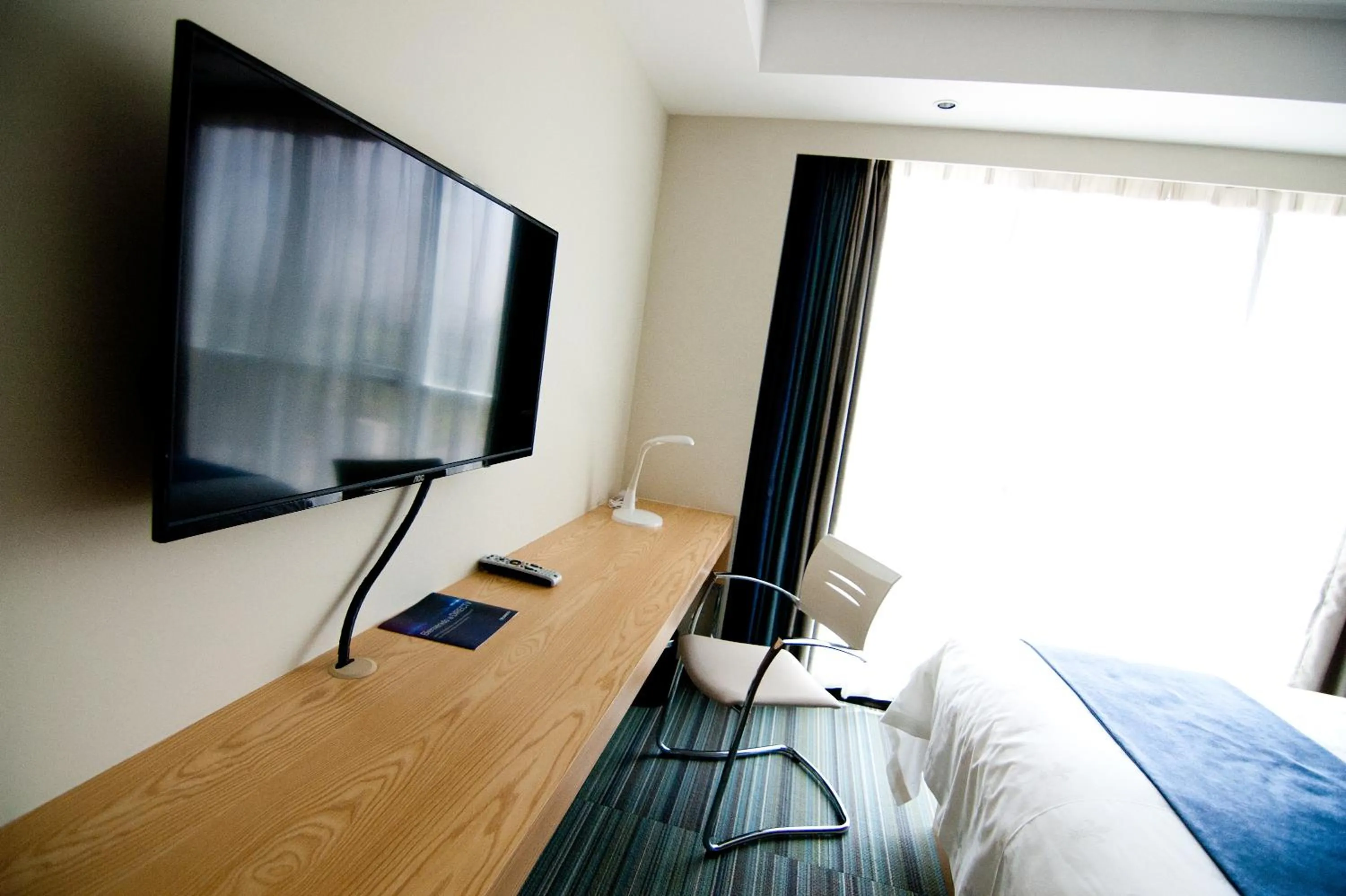 Bedroom, Bed in Lyz Business Hotel