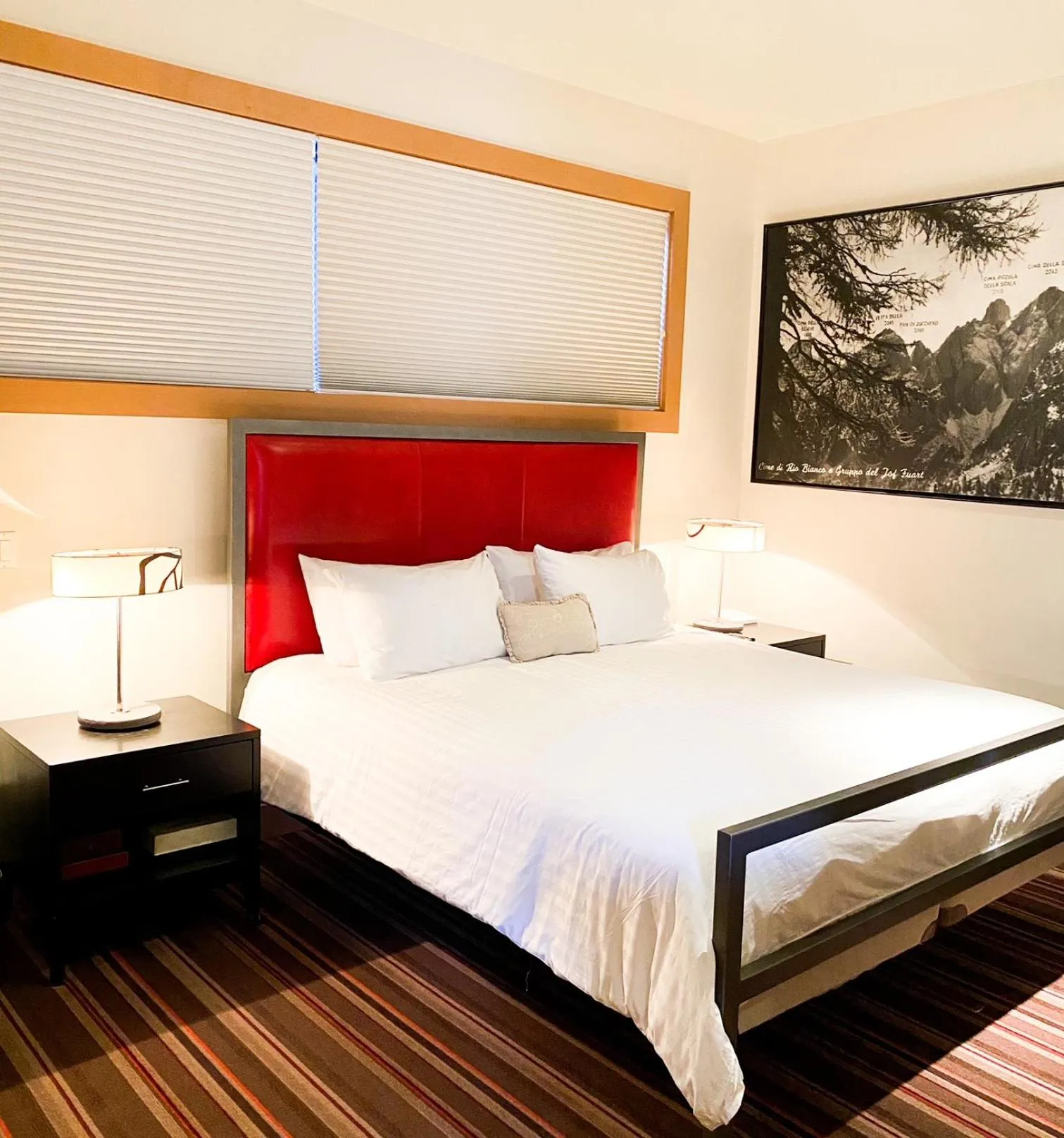 Bed in Hotel Minturn