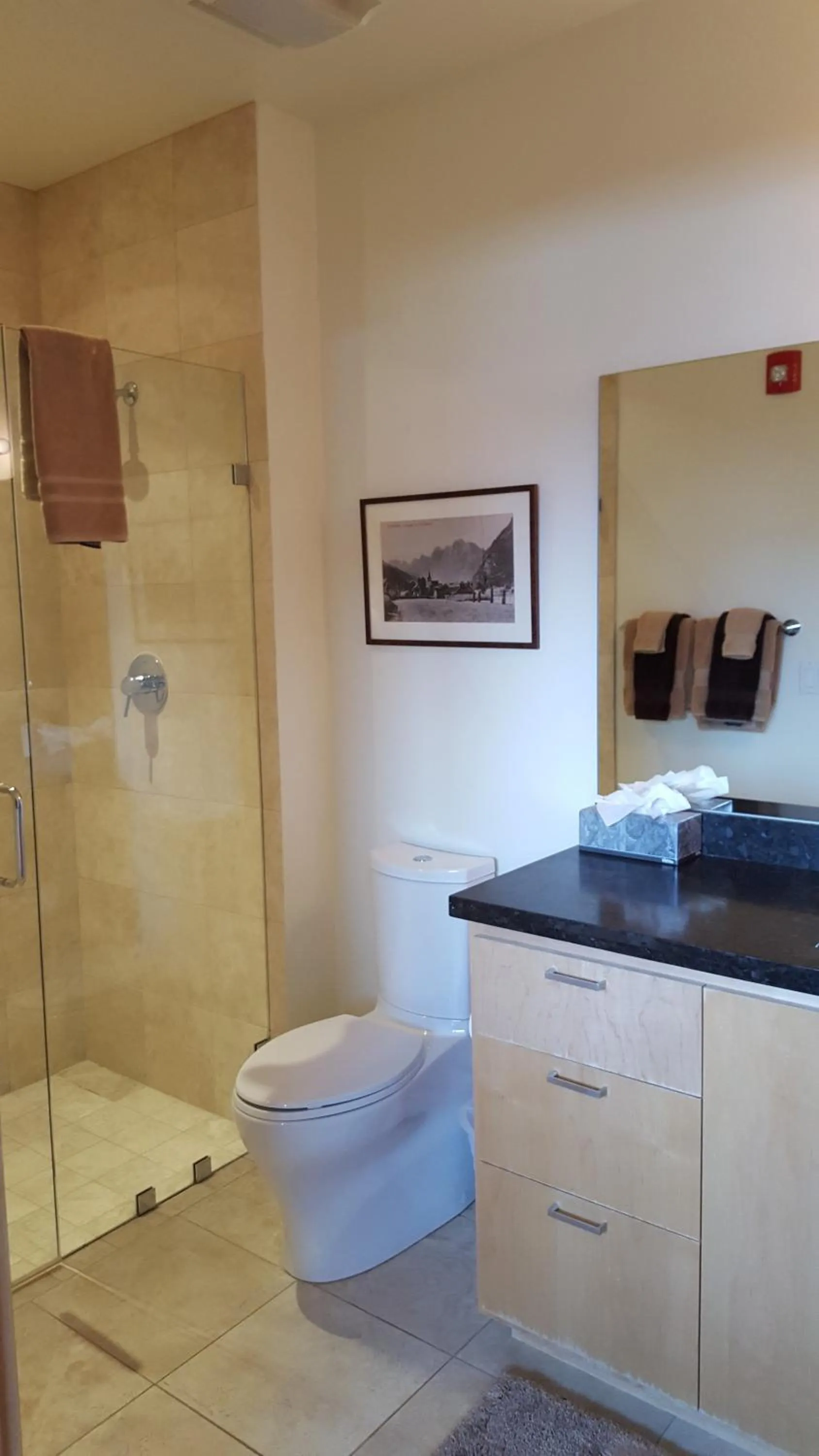 Bathroom in Hotel Minturn