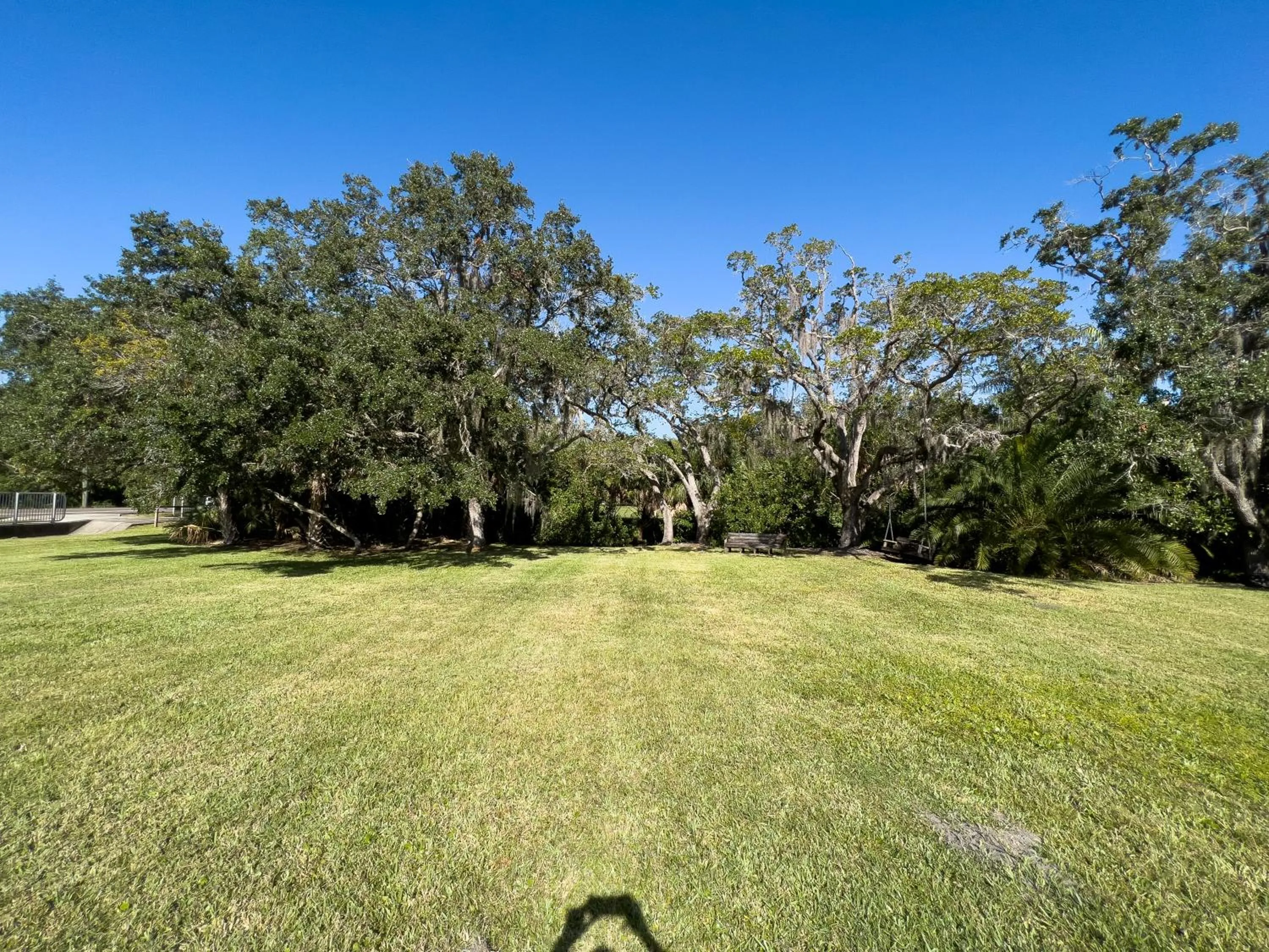 Property building in Mar Bay Exclusive Suites