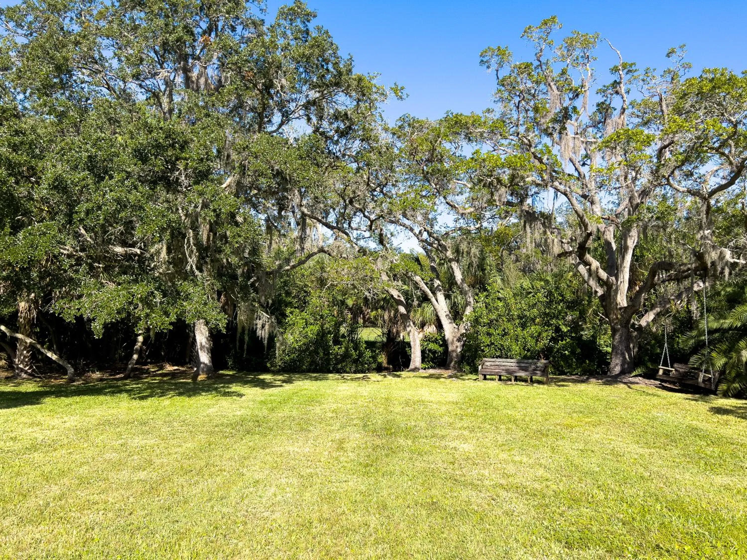 Property building in Mar Bay Exclusive Suites