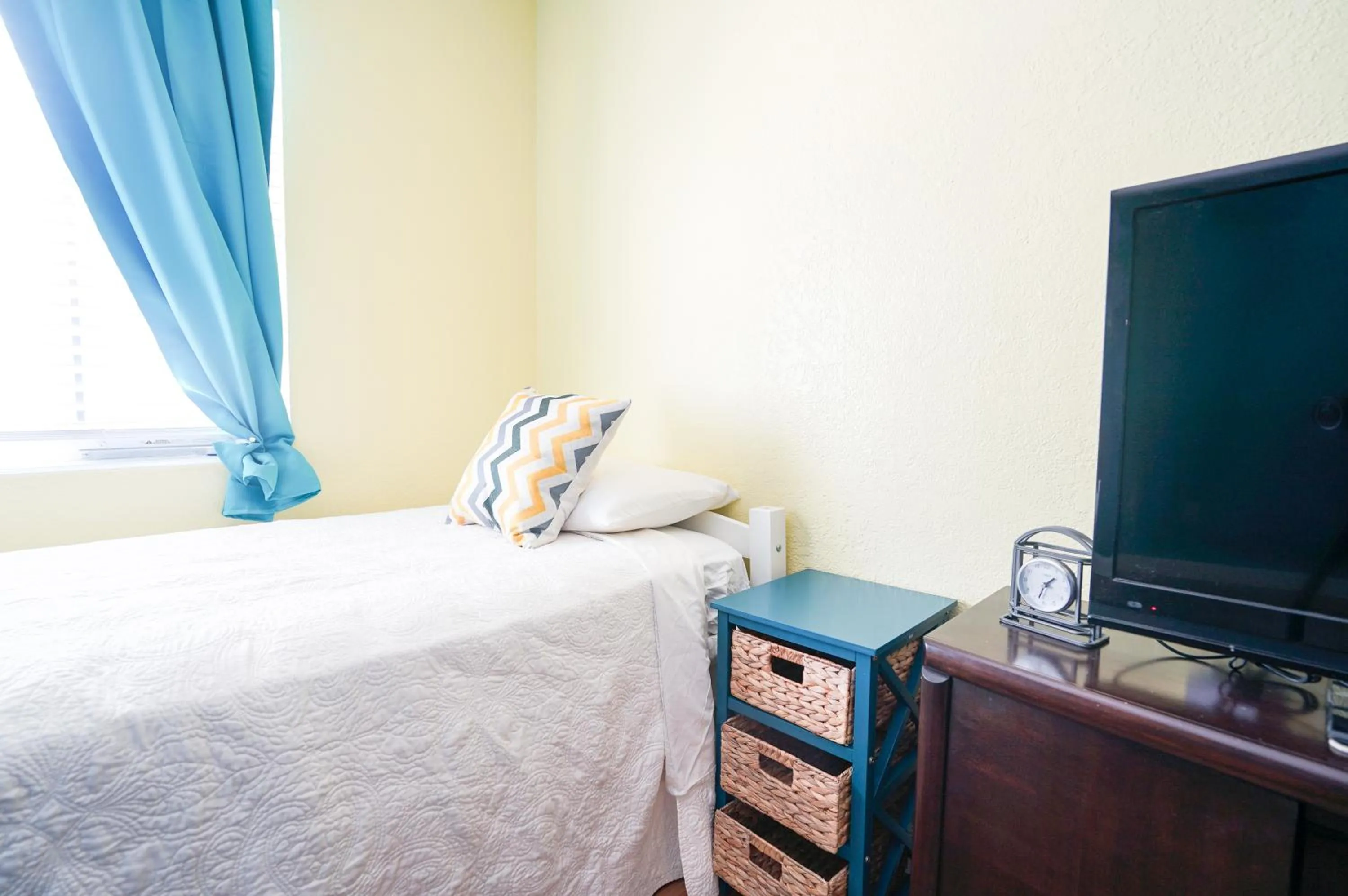 Bed in Mar Bay Exclusive Suites