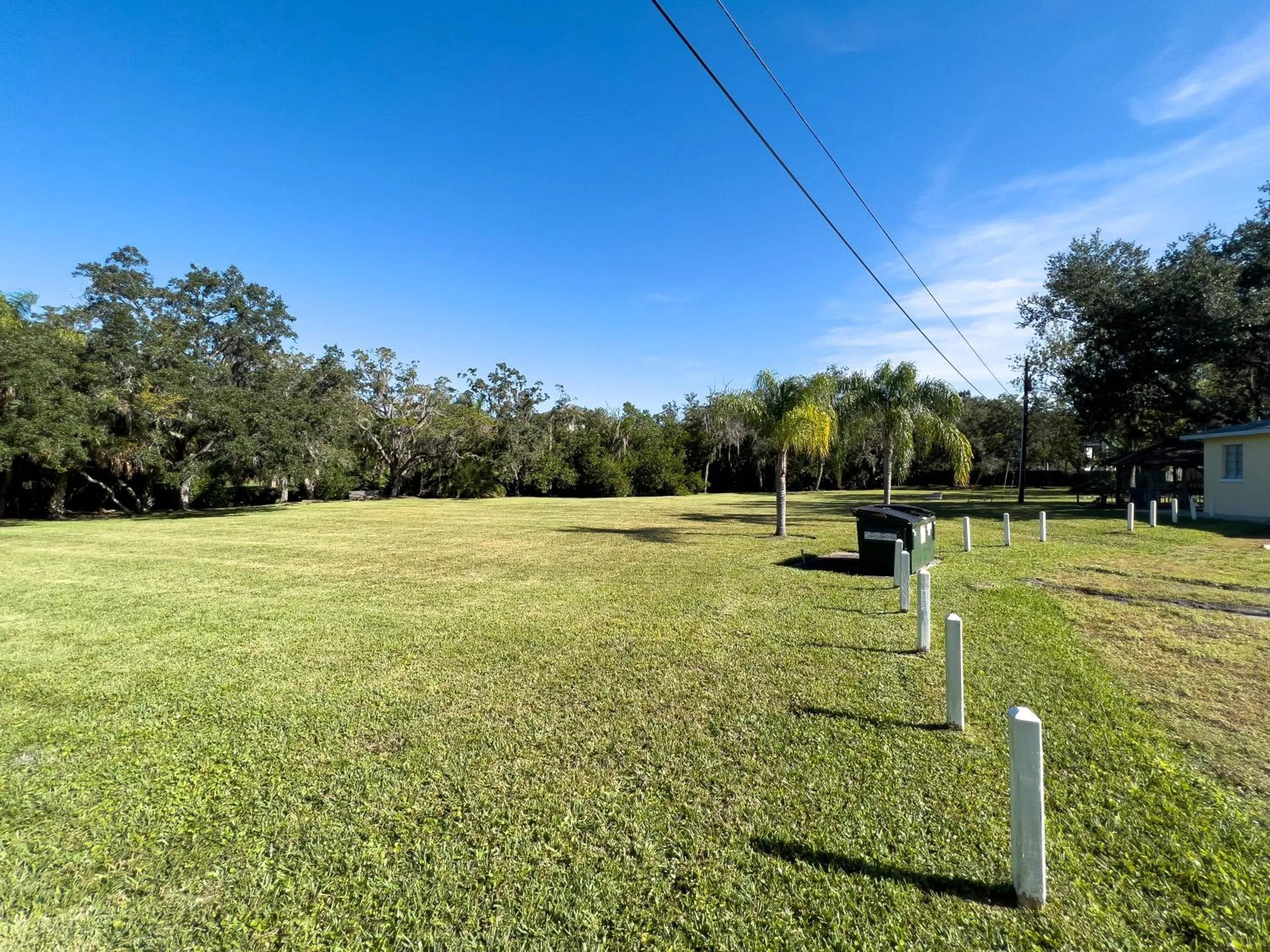 Property building in Mar Bay Exclusive Suites