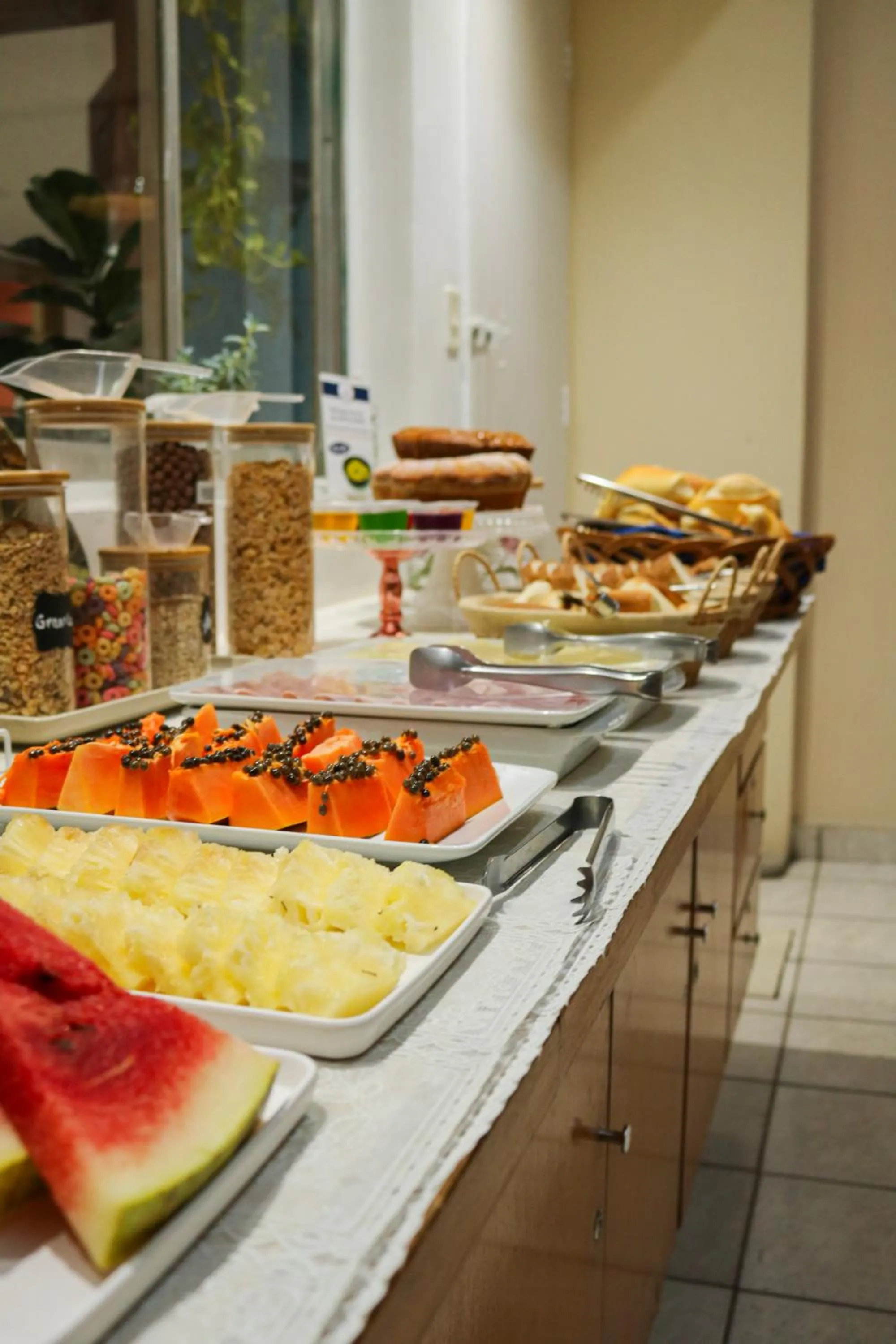 Buffet breakfast in Pousada dos Franceses