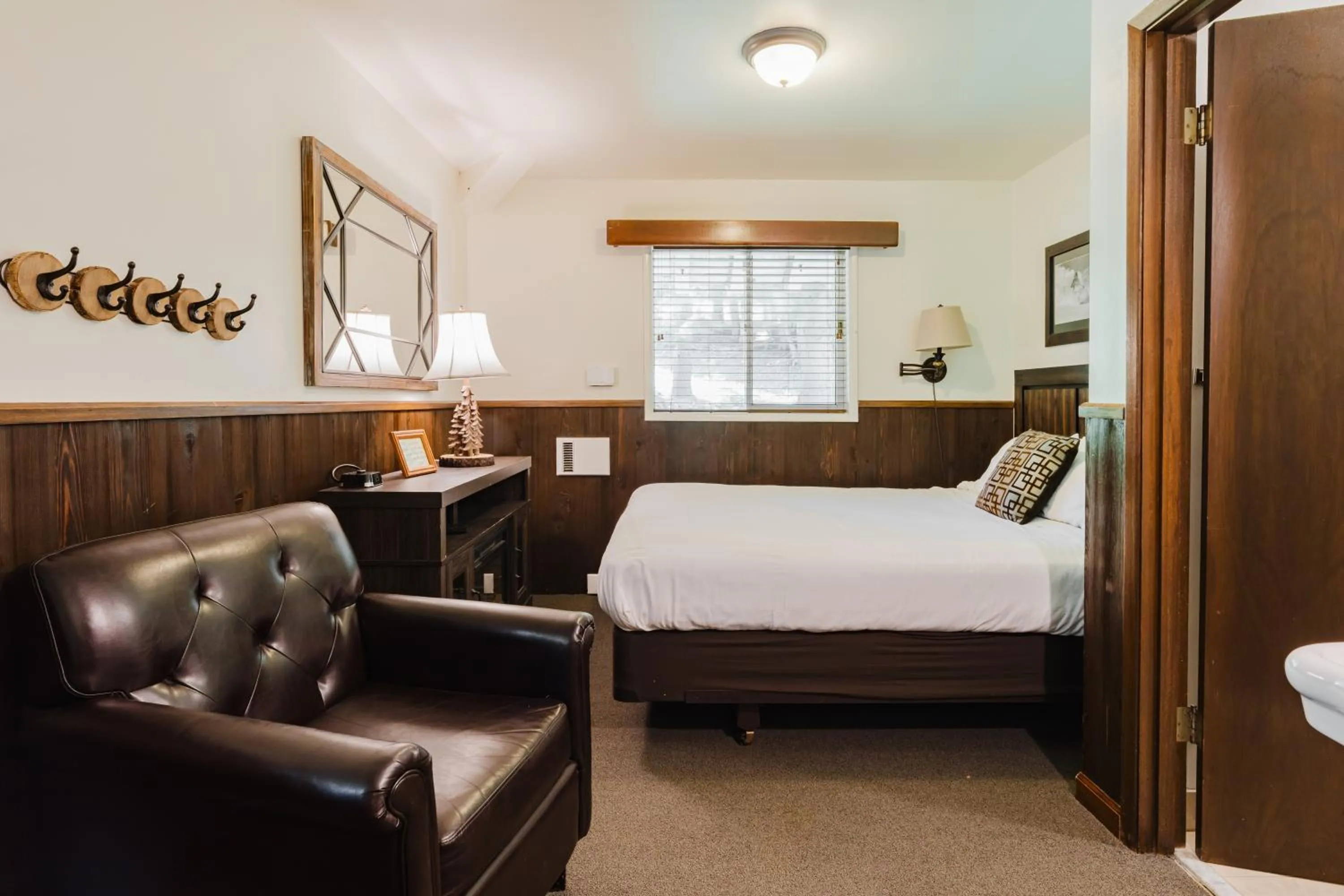 Bed in Crystal Mountain Hotels