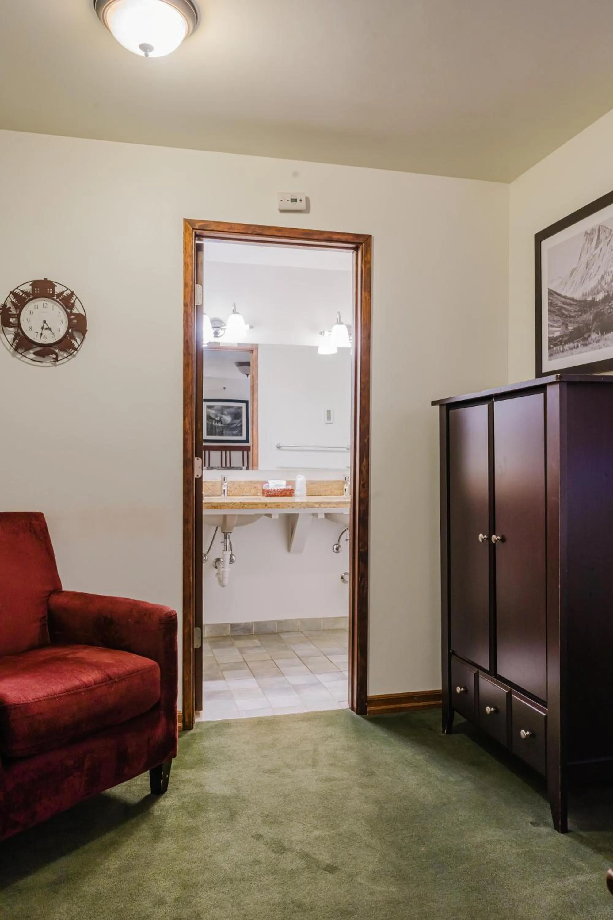 Living room in Crystal Mountain Hotels