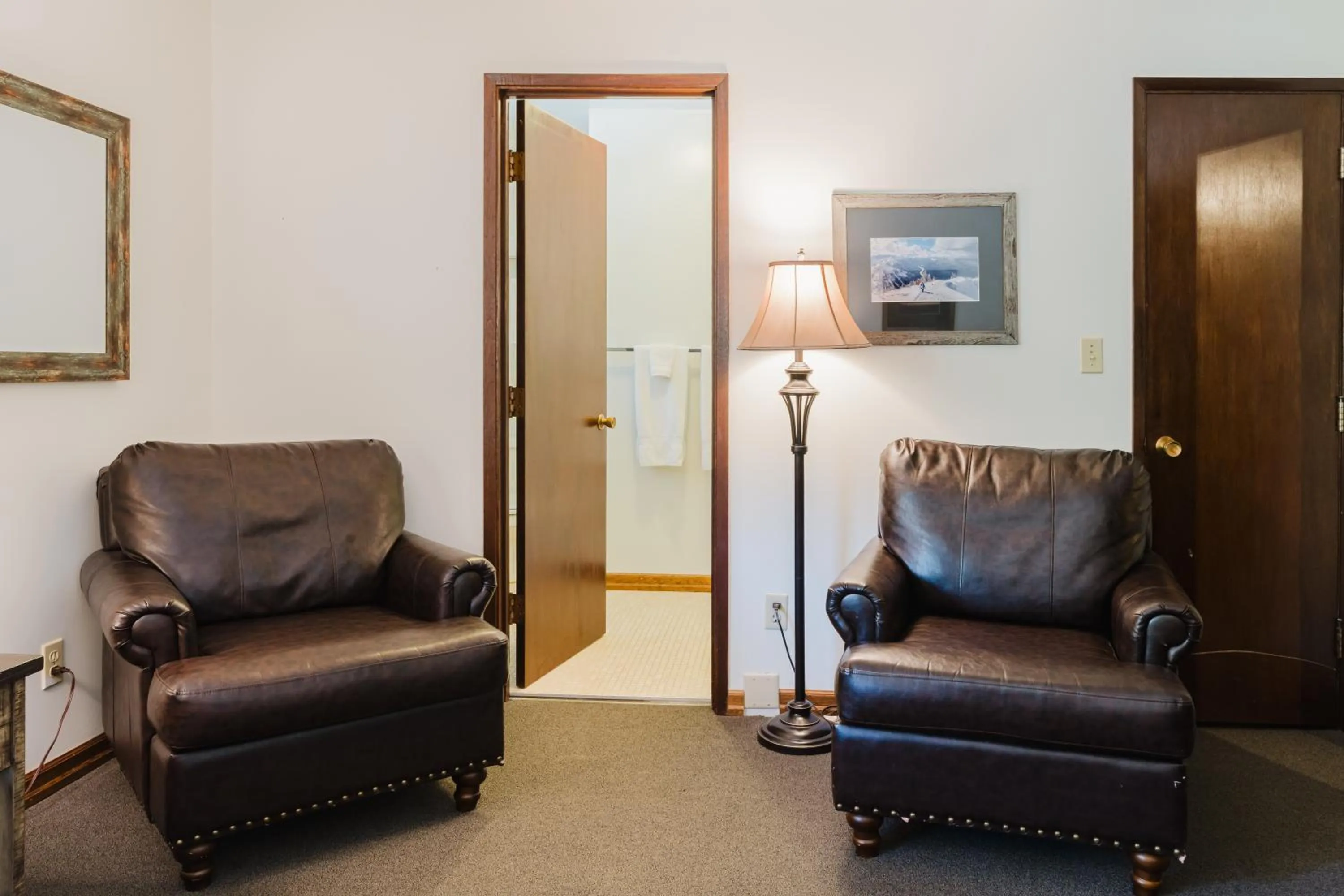 Living room in Crystal Mountain Hotels