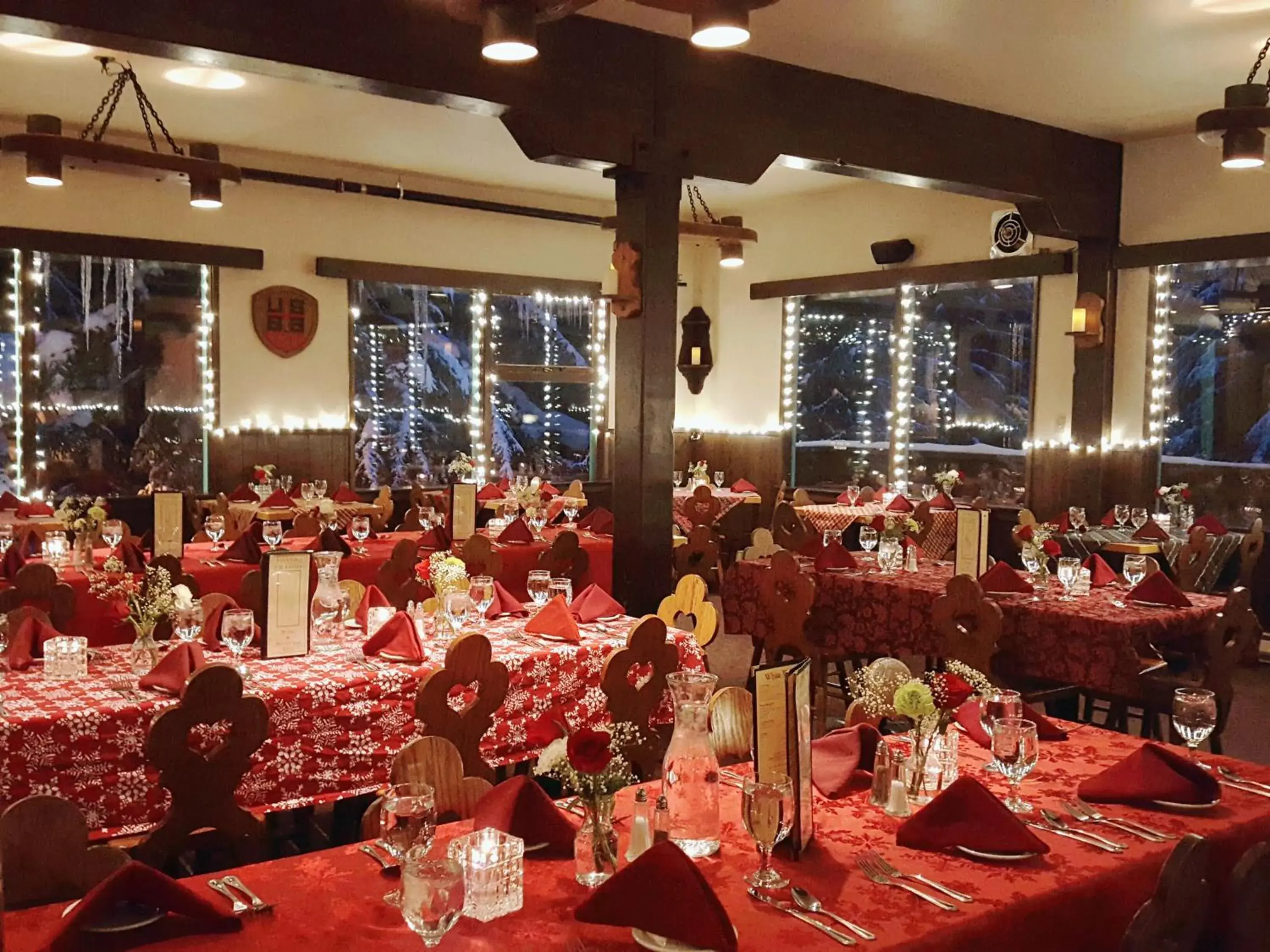 Restaurant/places to eat in Crystal Mountain Hotels Restaurant/places to eat in Crystal Mountain Hotels