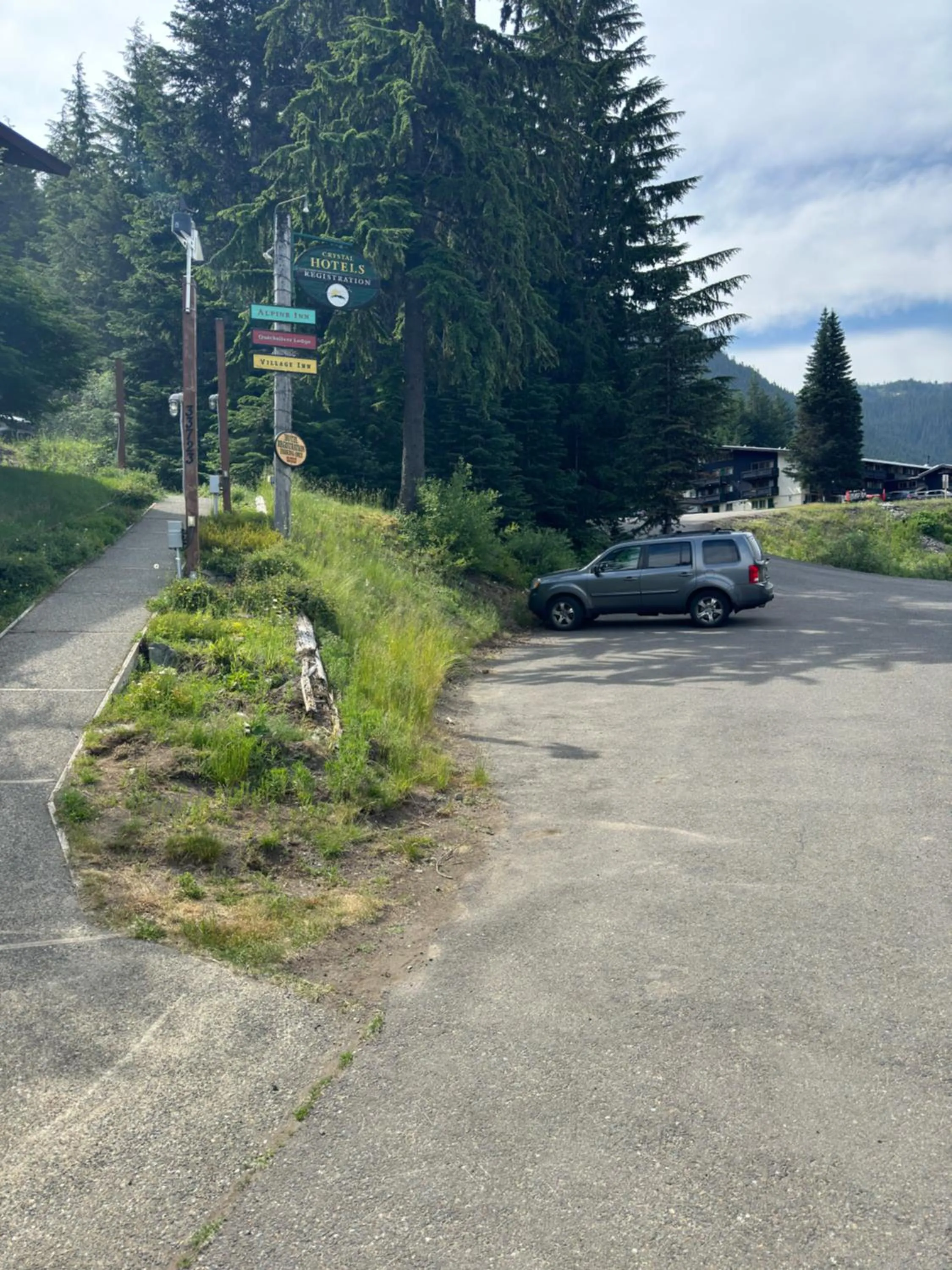 Parking in Crystal Mountain Hotels