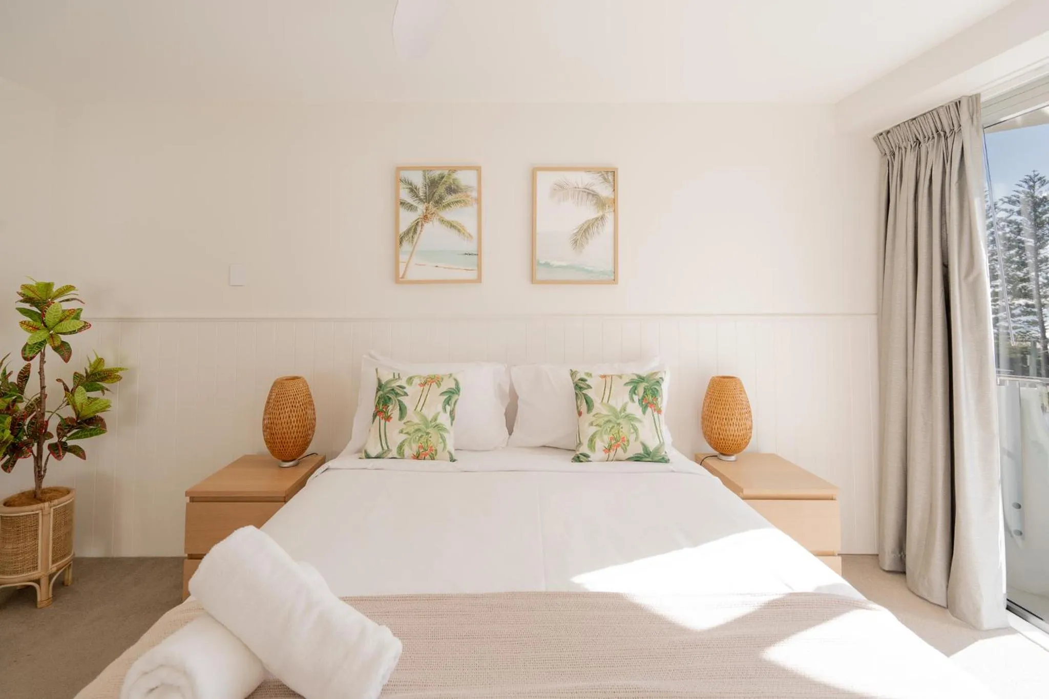Bed in Cashelmara Beachfront Apartments
