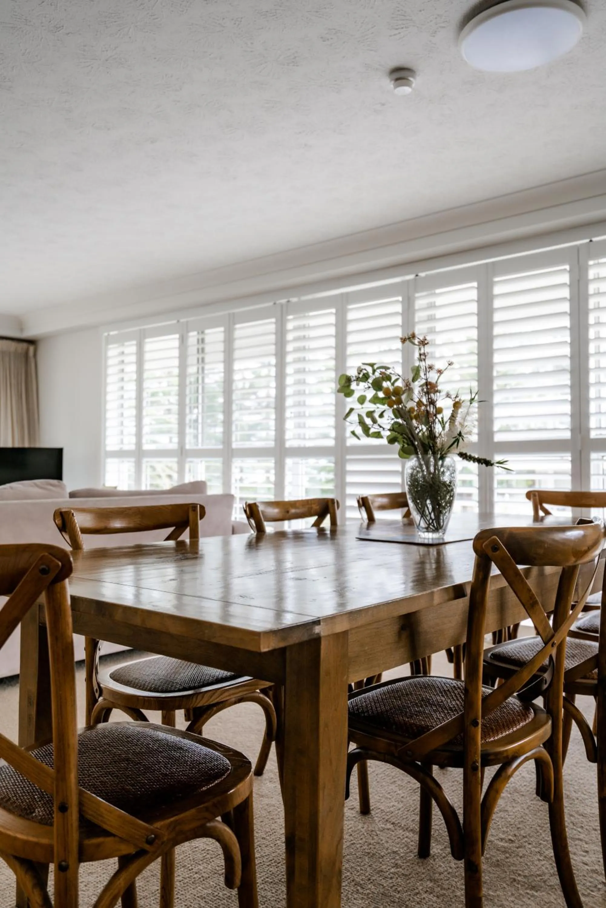 Dining area in Cashelmara Beachfront Apartments