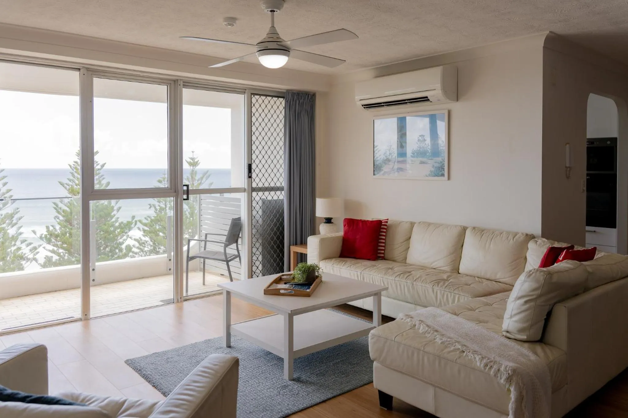 Seating area in Cashelmara Beachfront Apartments